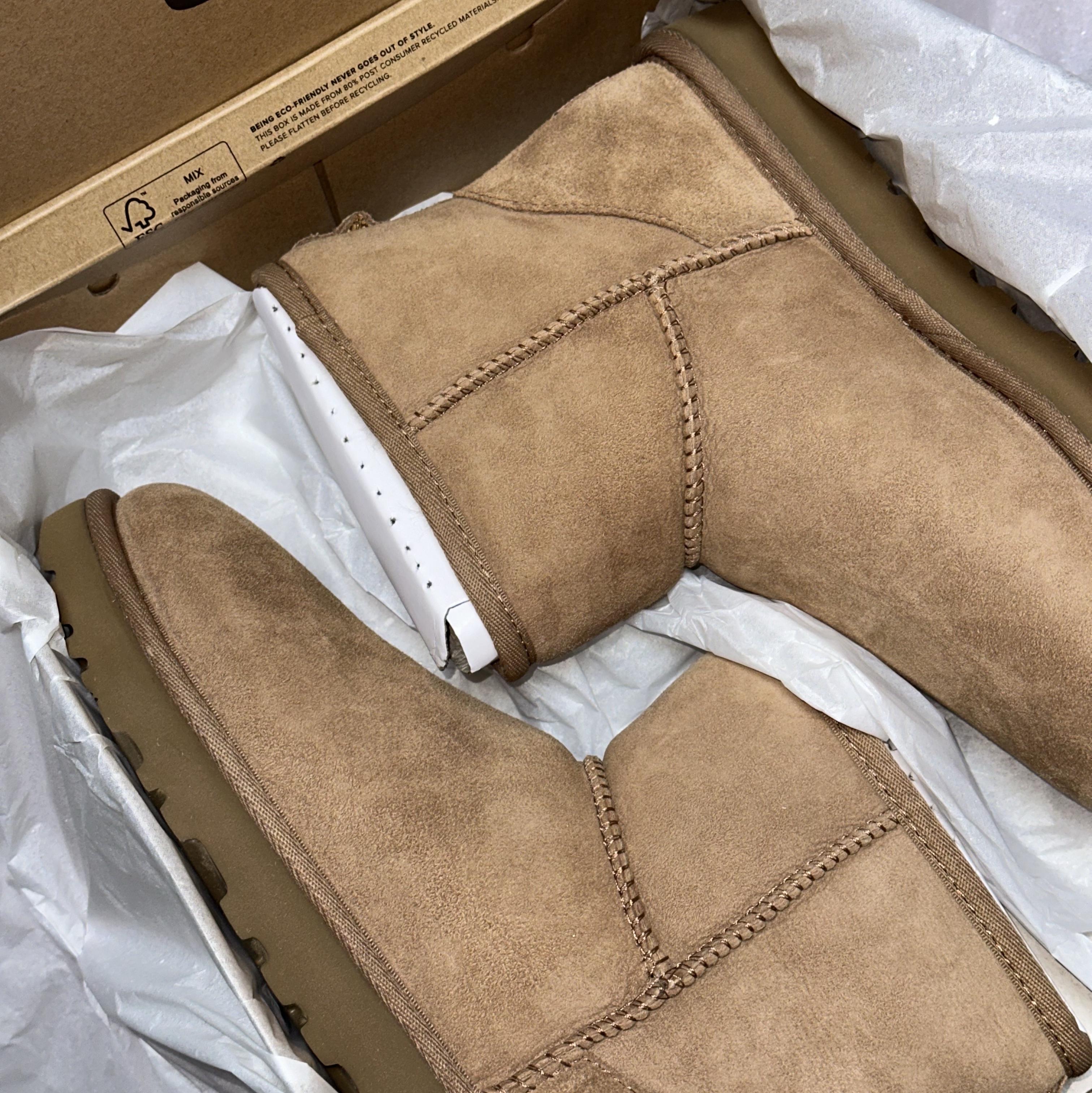 (W) UGG Classic Mini II Boots Chestnut 착용 스타일