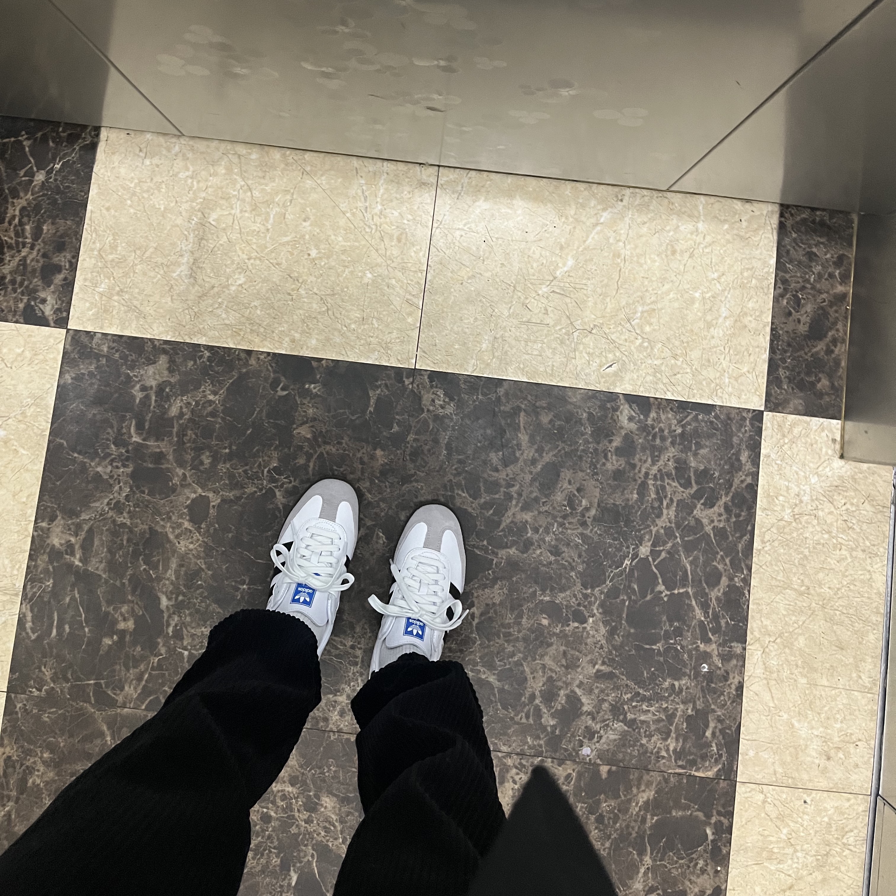 Adidas Samba OG Cloud White 착용 스타일