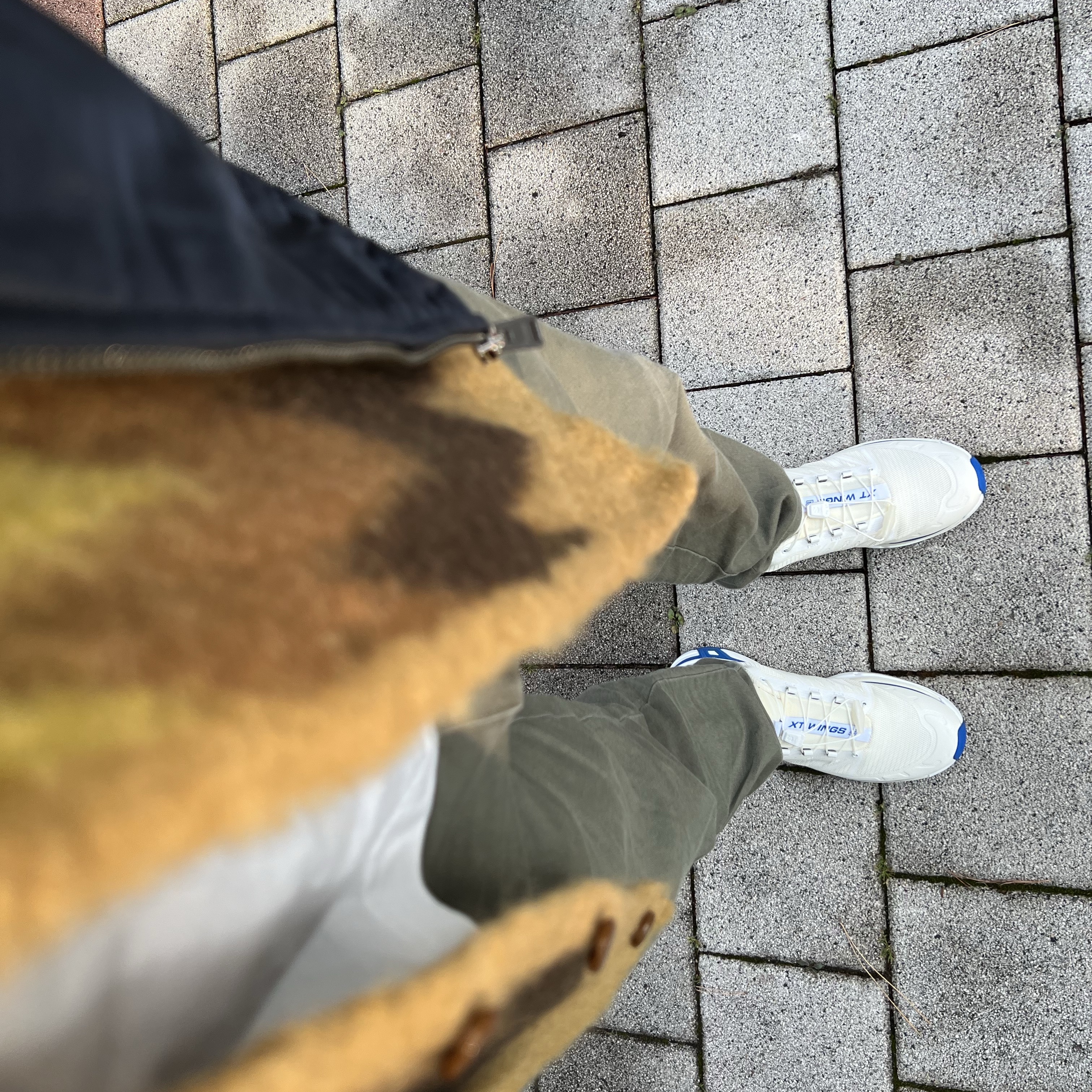 Needles Mohair Cardigan Zigzag Taupe, Salomon x JJJJound XT-Wings 2 White Lapis Blue 착용 스타일 - 2