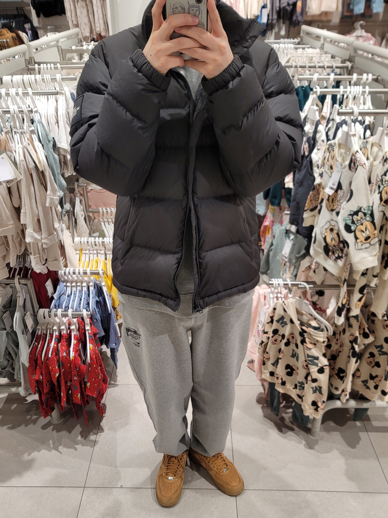 The North Face 1992 Nuptse Jacket Charcoal, Nike x Stussy NRG ZR Fleece Pants Heather Grey - US/EU 착용 스타일