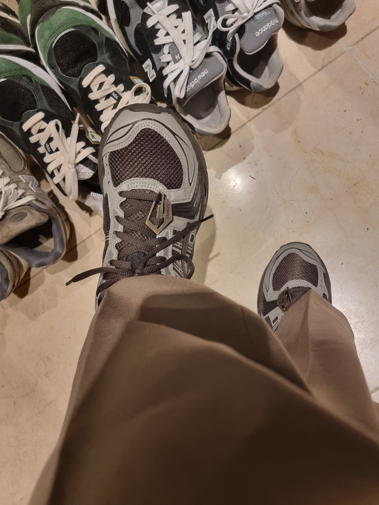 Undermycar Wani Kame Multi Block Pocket Turtle Bomber Driftwood - 22FW, Asics x Atmos x Undermycar Gel-Kayano 14 Pepper Black 착용 스타일 - 5