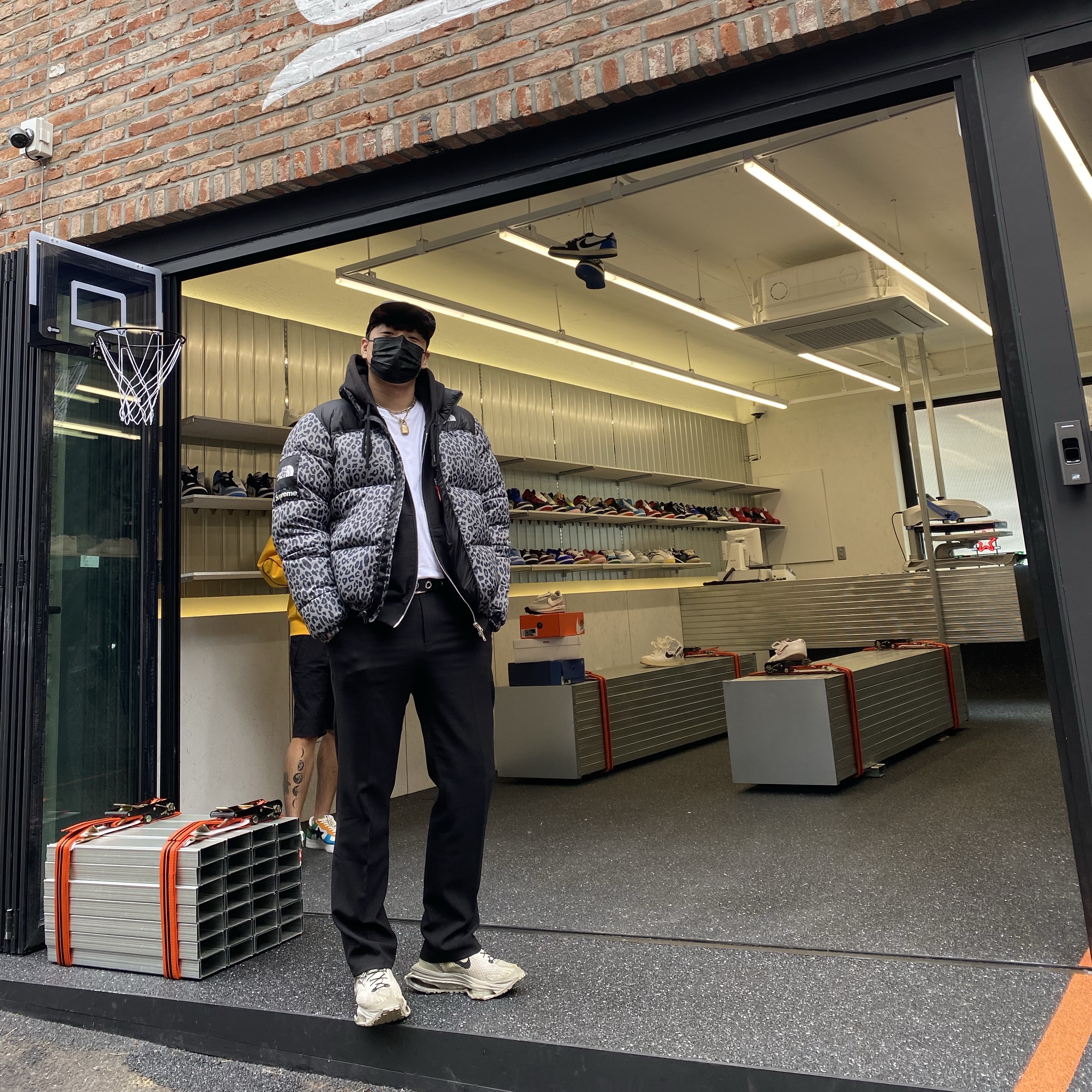 Nike x Matthew M Williams Zoom 004 Stone 착용 스타일