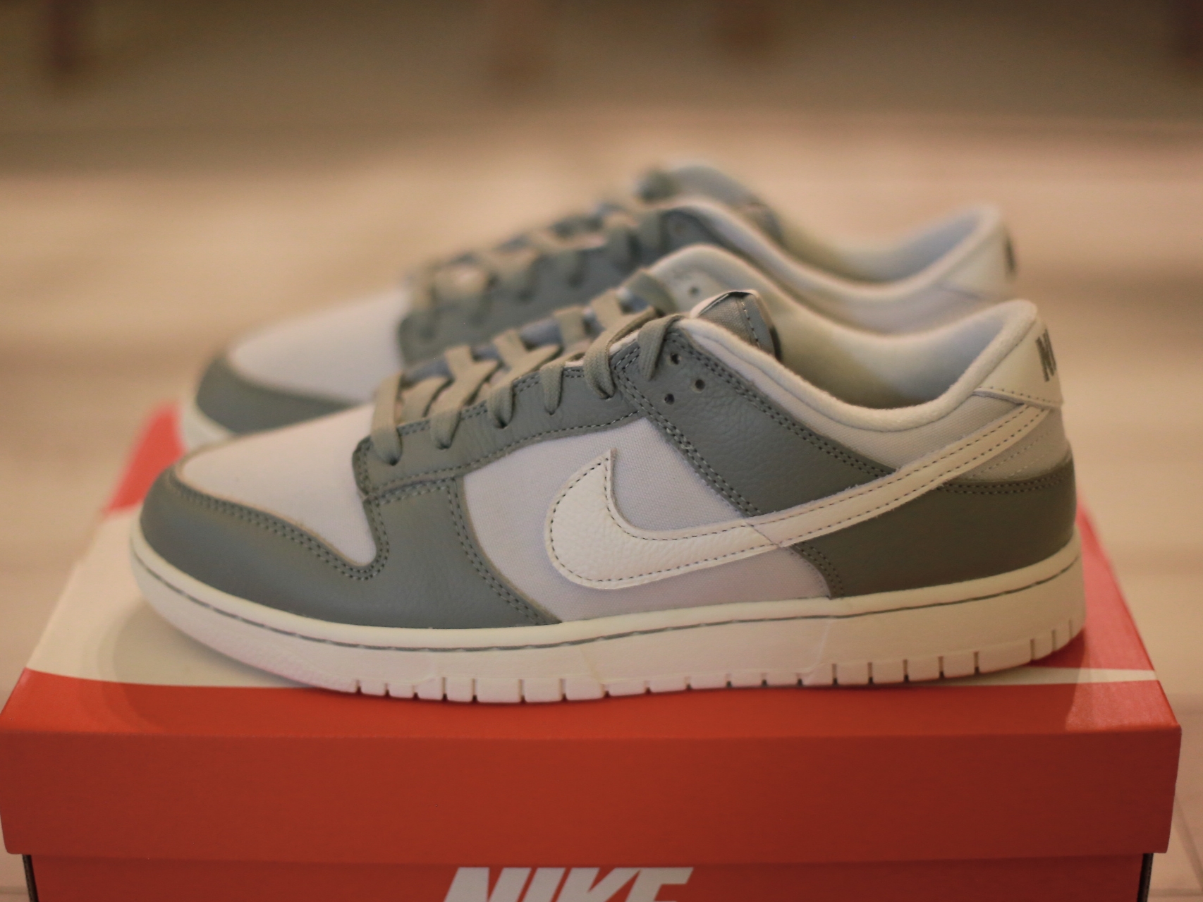 Nike Dunk Low Mica Green 착용 스타일 - 1