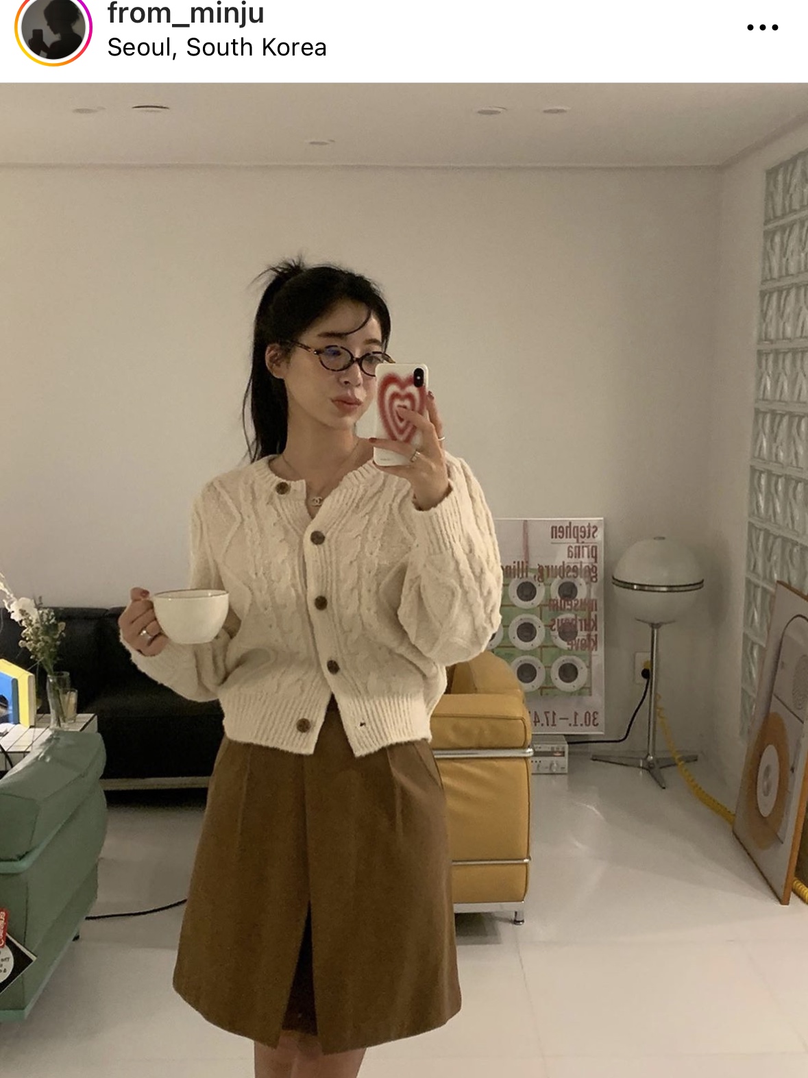 (W) Miu Miu Regard sunglasses Blue Lenses Honey Tortoiseshell Acetate Alternative fit 착용 스타일 - 1