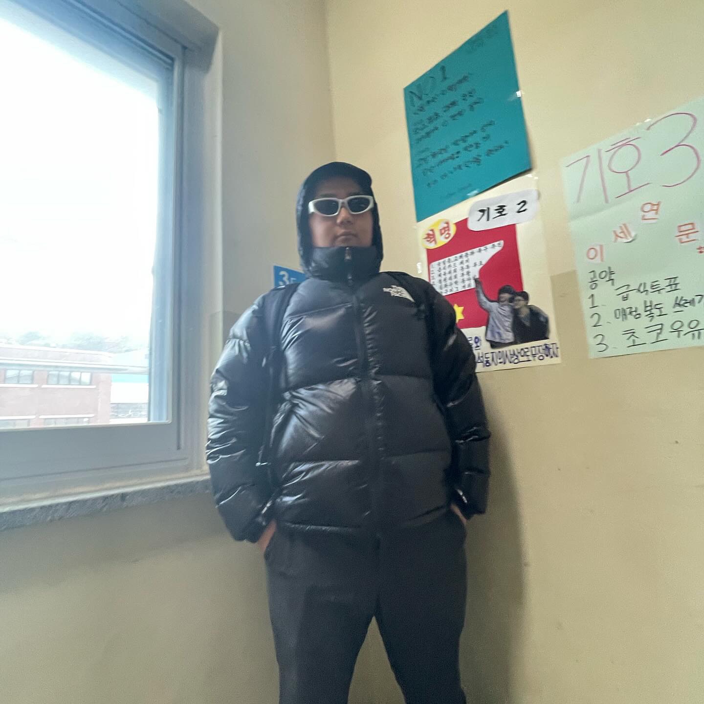 The North Face 1996 Eco Nuptse Jacket Real Black 착용 스타일 - 2