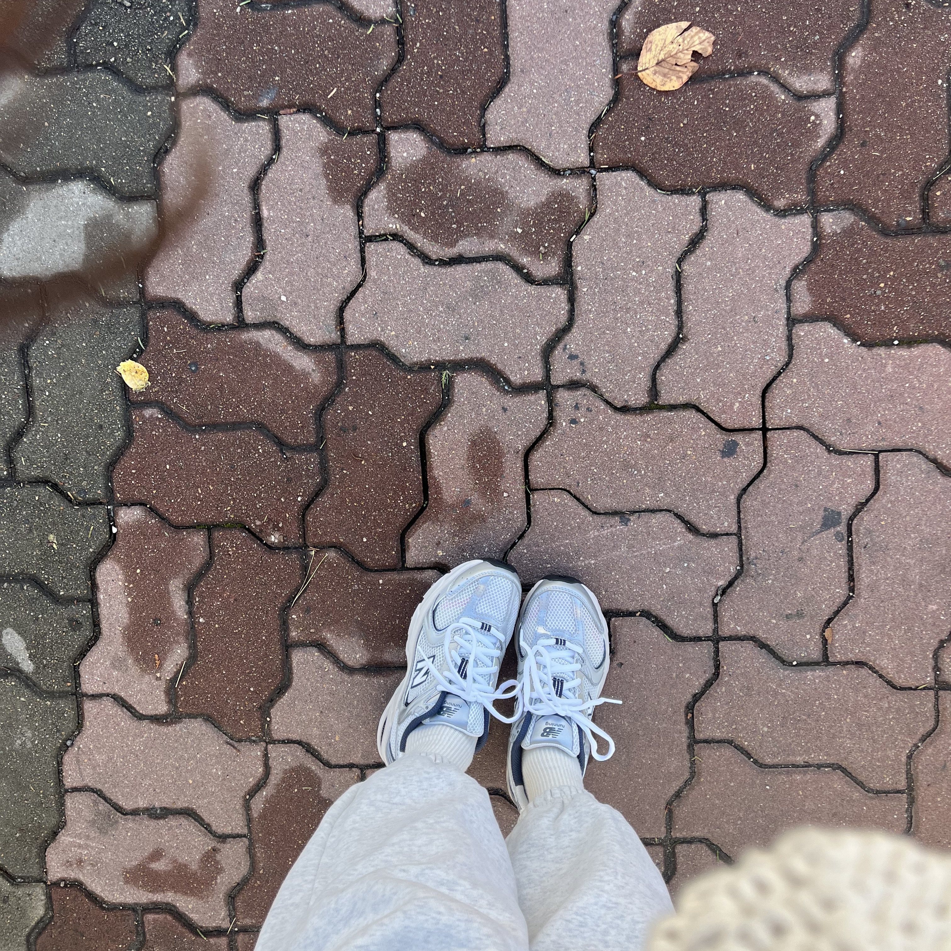 New Balance 530 Steel Grey 착용 스타일
