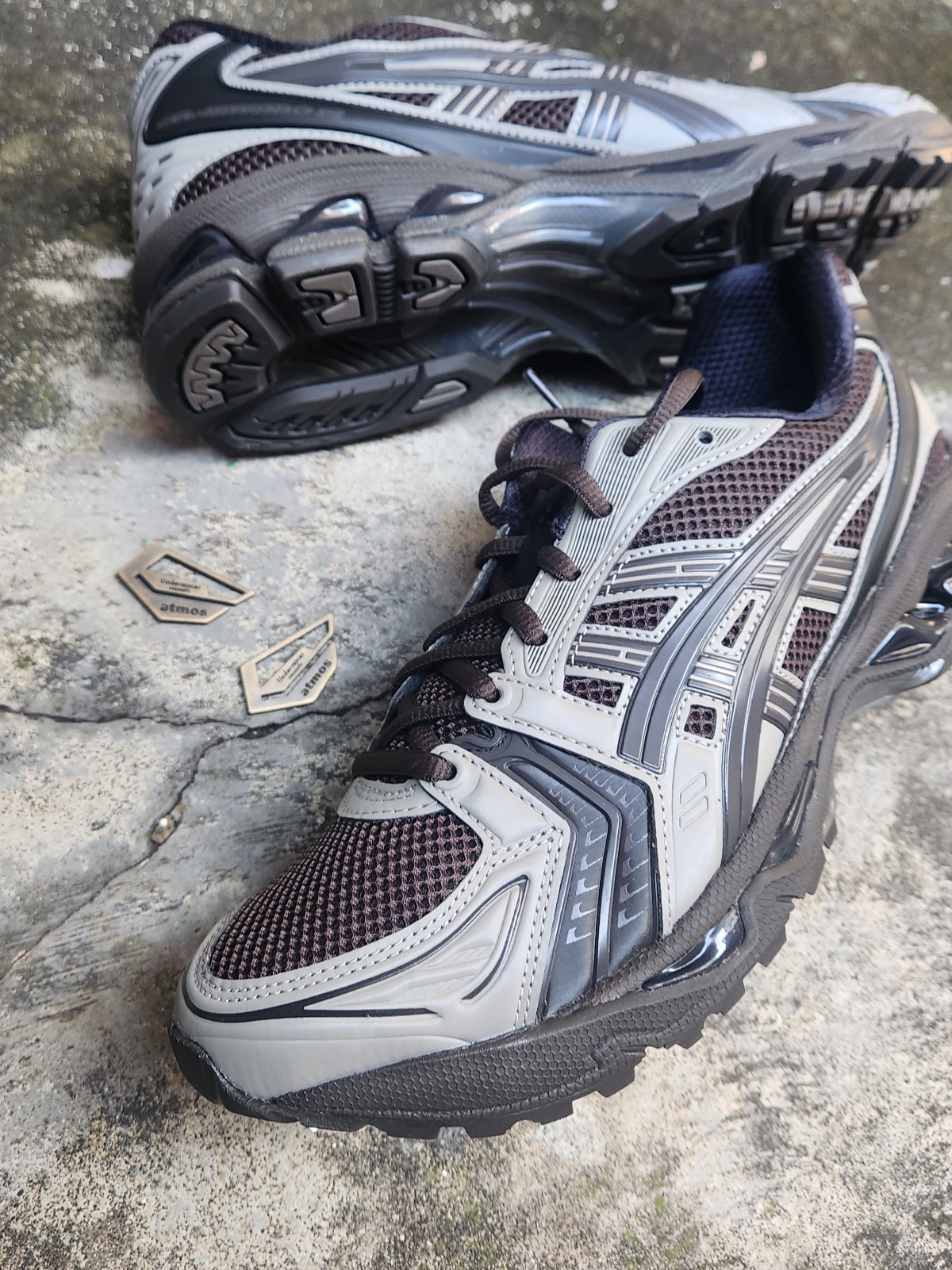 Asics x Atmos x Undermycar Gel-Kayano 14 Pepper Black 착용 스타일 - 1