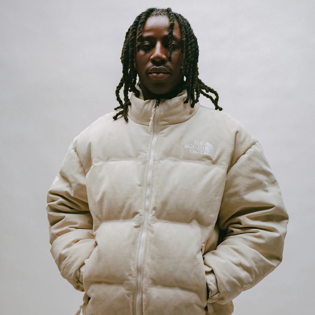 Supreme x The North Face Faux Fur Nuptse Jacket Black - 20FW, Supreme x The North Face Studded Nuptse Vest Royal - 21SS 착용 스타일 - 5