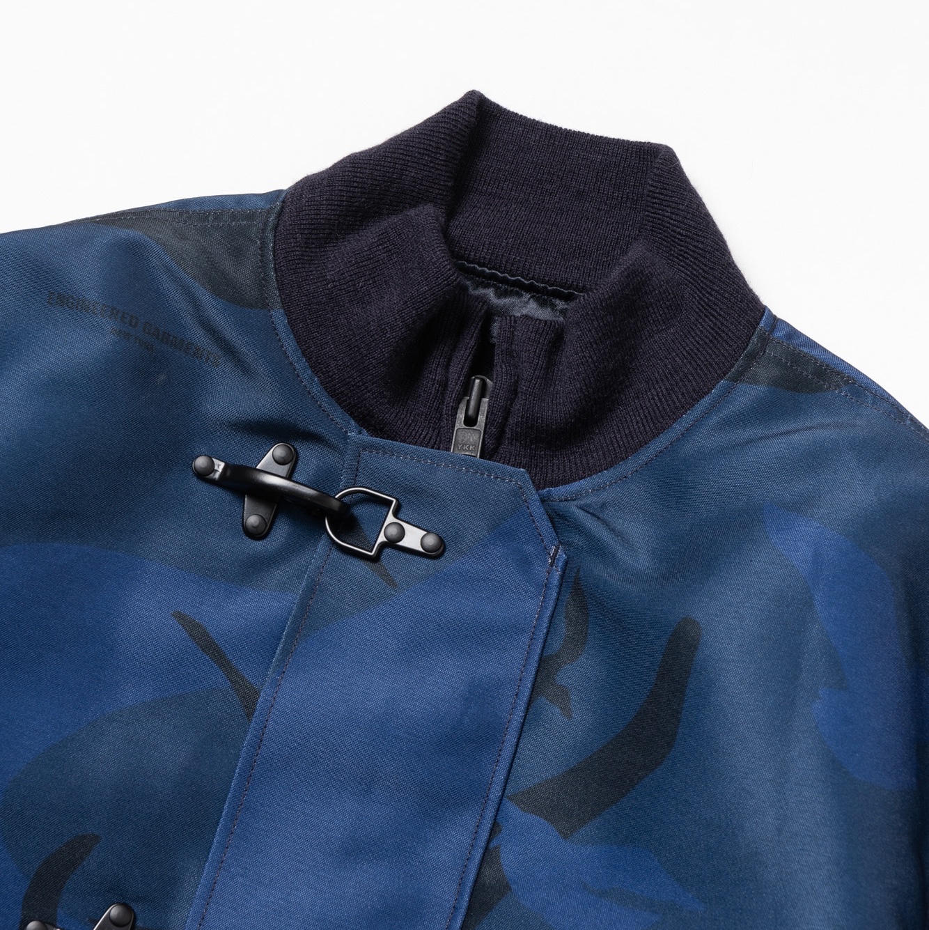 Engineered Garments Poly Seagull Print Oxford Deck Jacket Navy 착용 스타일 - 1