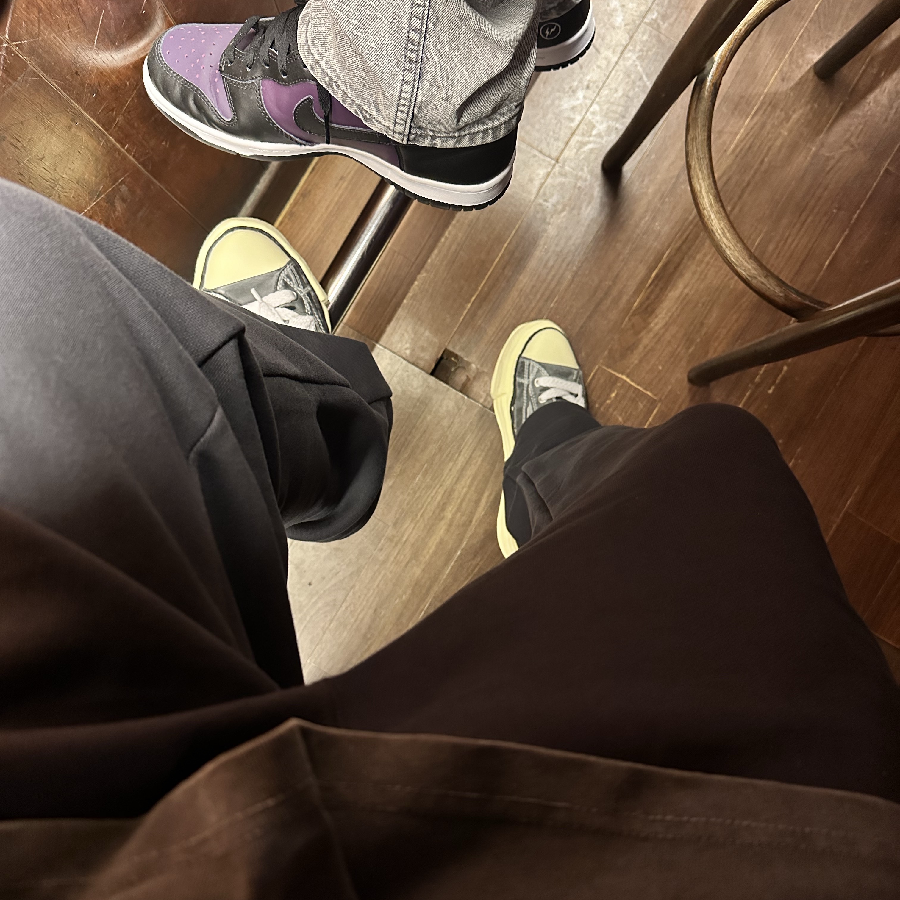 Maison Mihara Yasuhiro Peterson OG Sole Paraffin Leather Low-top Sneakers Black, Nike x Fragment Dunk High Black 착용 스타일
