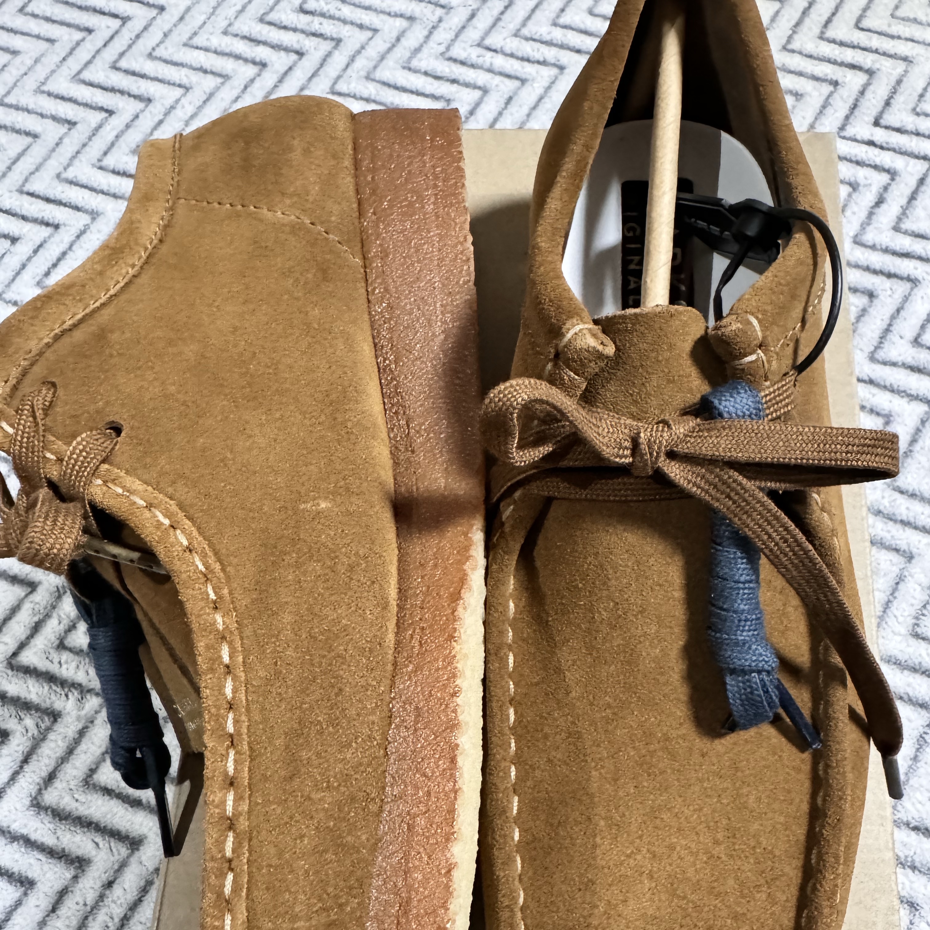 Clarks Wallabee Cola 착용 스타일 - 3