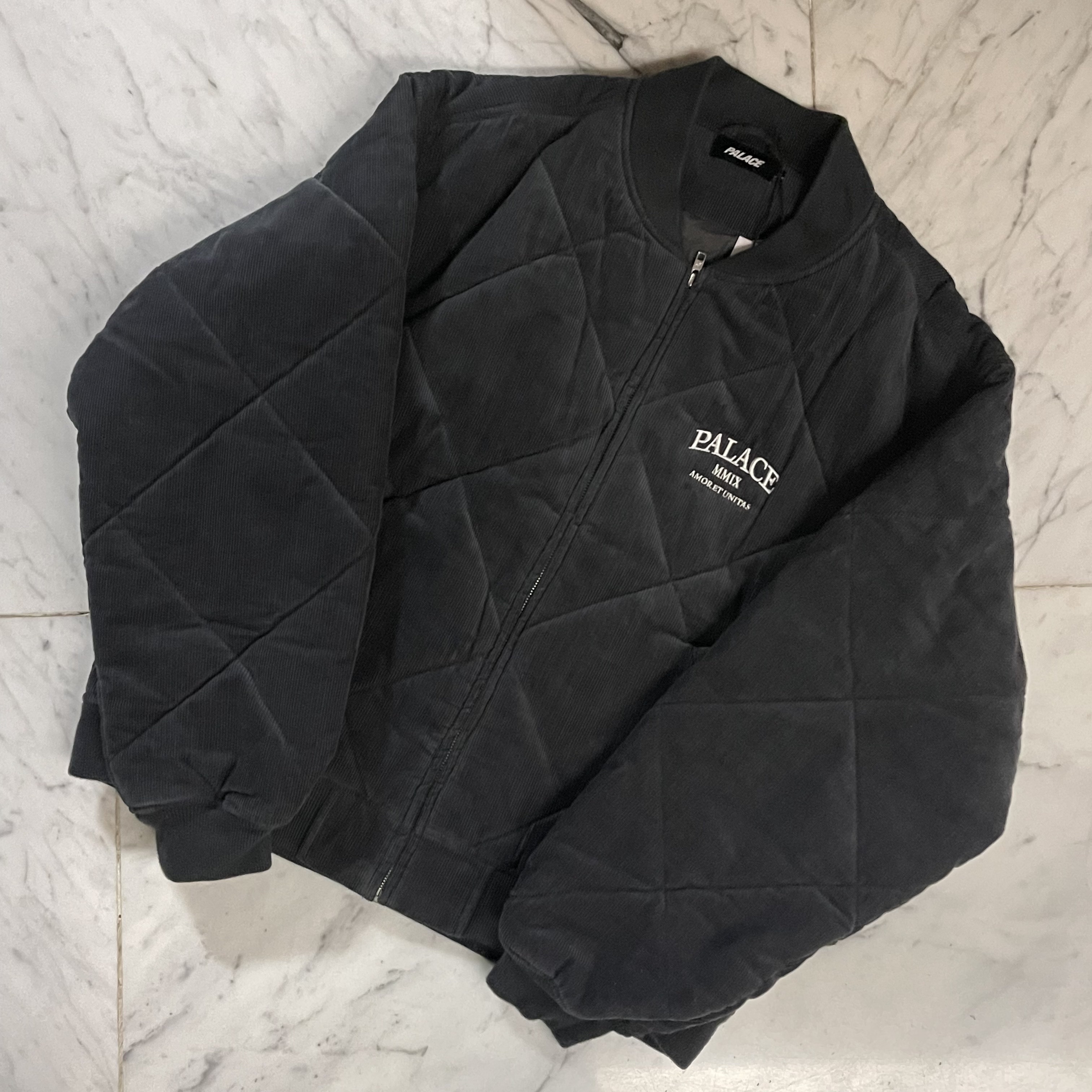 Palace Quilted Jacket Black - 23FW 착용 스타일 - 1