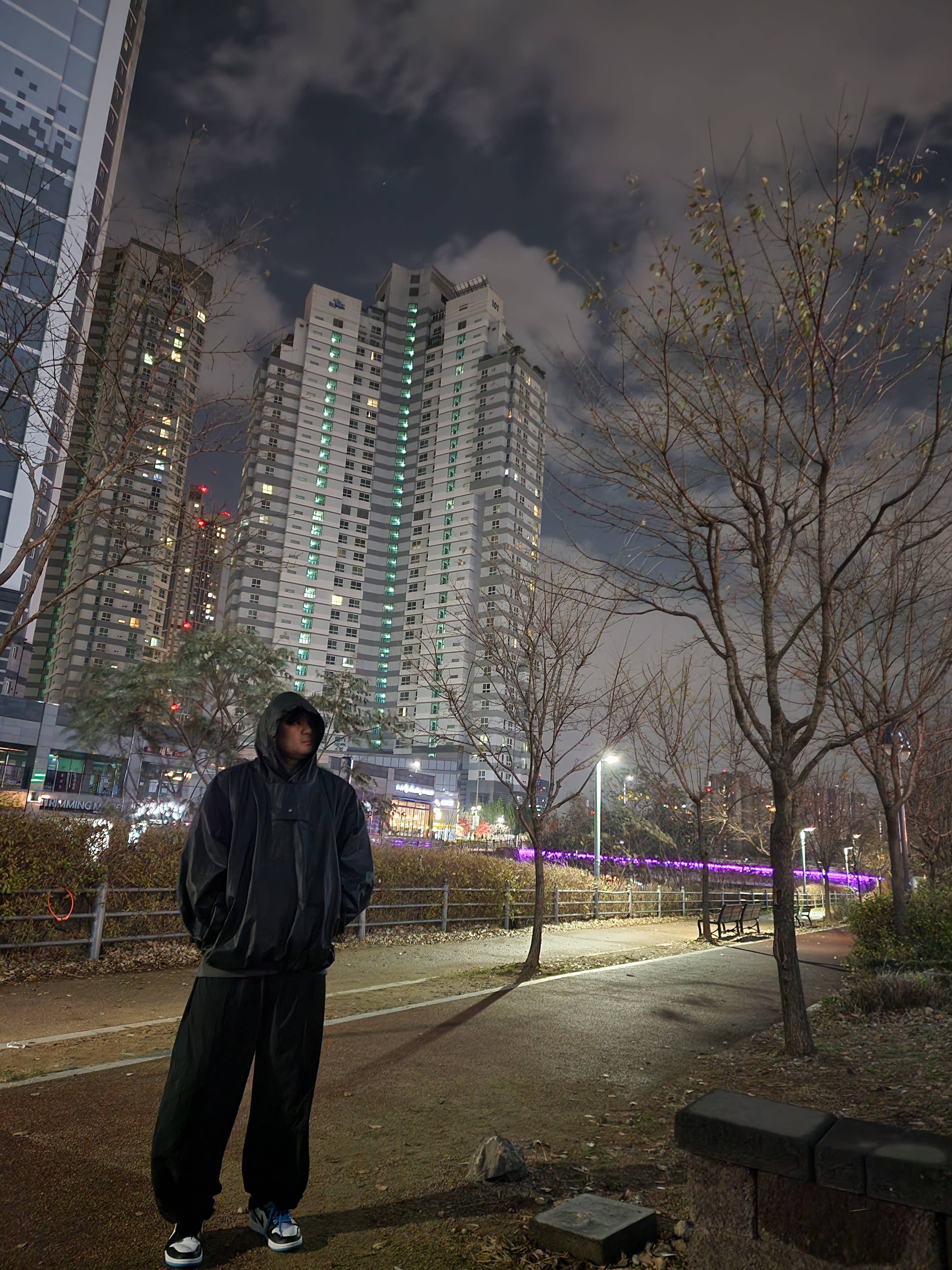 Yeezy Gap Engineered By Balenciaga Coated Cotton Anorak Black, Undermycar Shinsegae Pop-Up T-Shirt Scandinavian - 22SS 착용 스타일 - 3