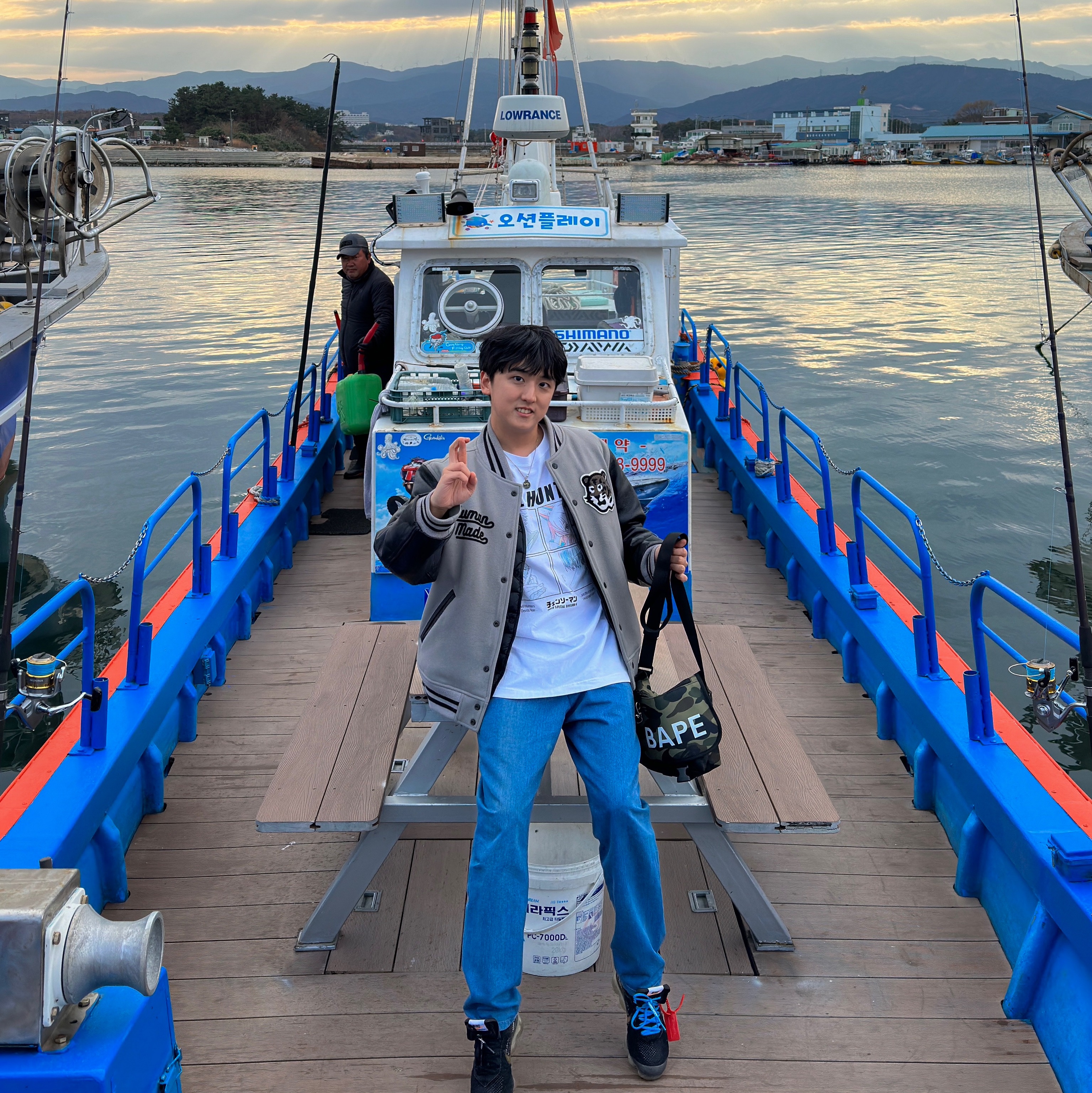 Human Made Varsity Jacket Grey, Nike x Off-White Air VaporMax V2 Black 착용 스타일 - 2