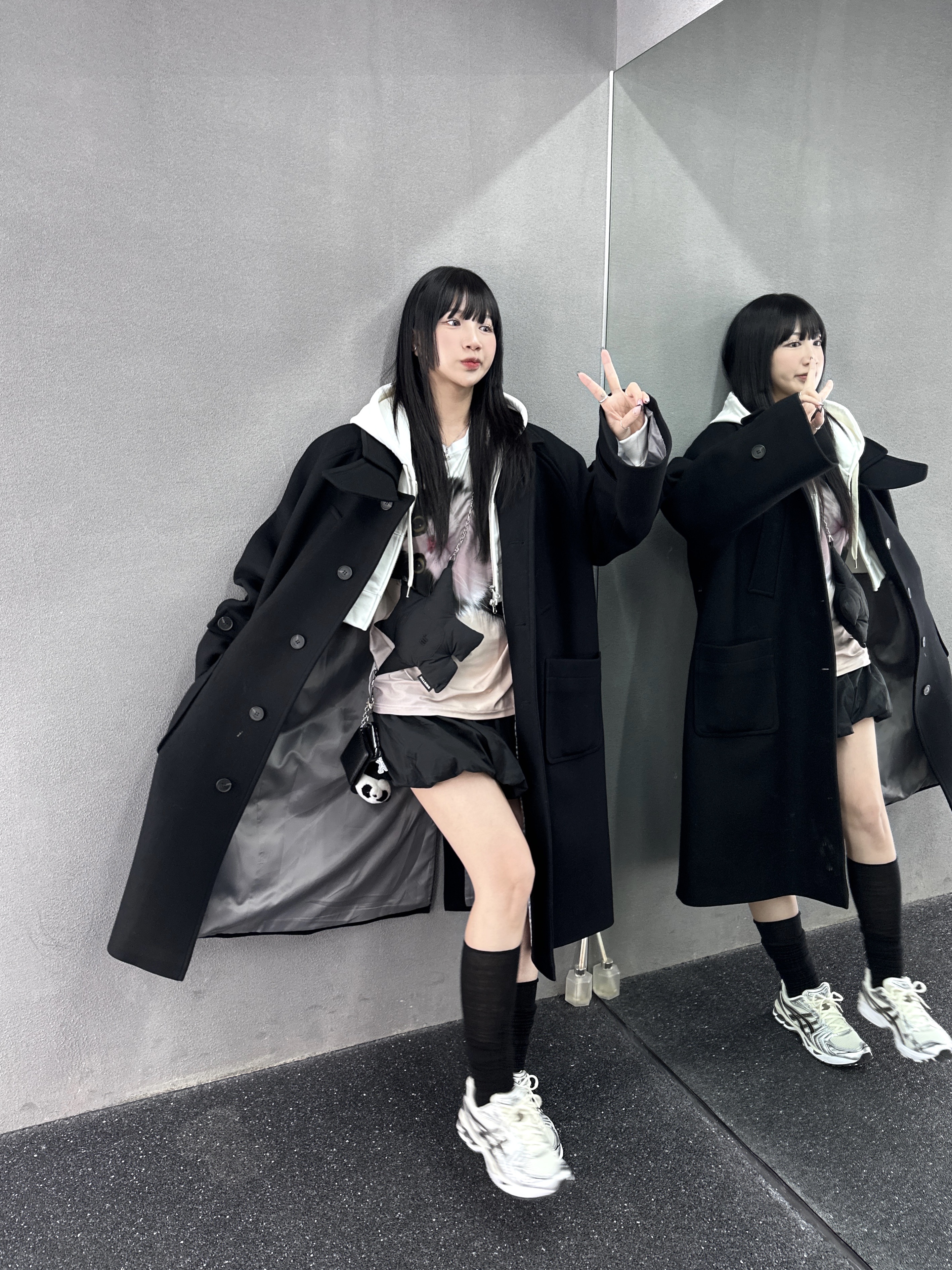 Undermycar Legion.02 Balmacaan Oversized Wool Coat Black, Asics Gel-Kayano 14 Cream Black 착용 스타일
