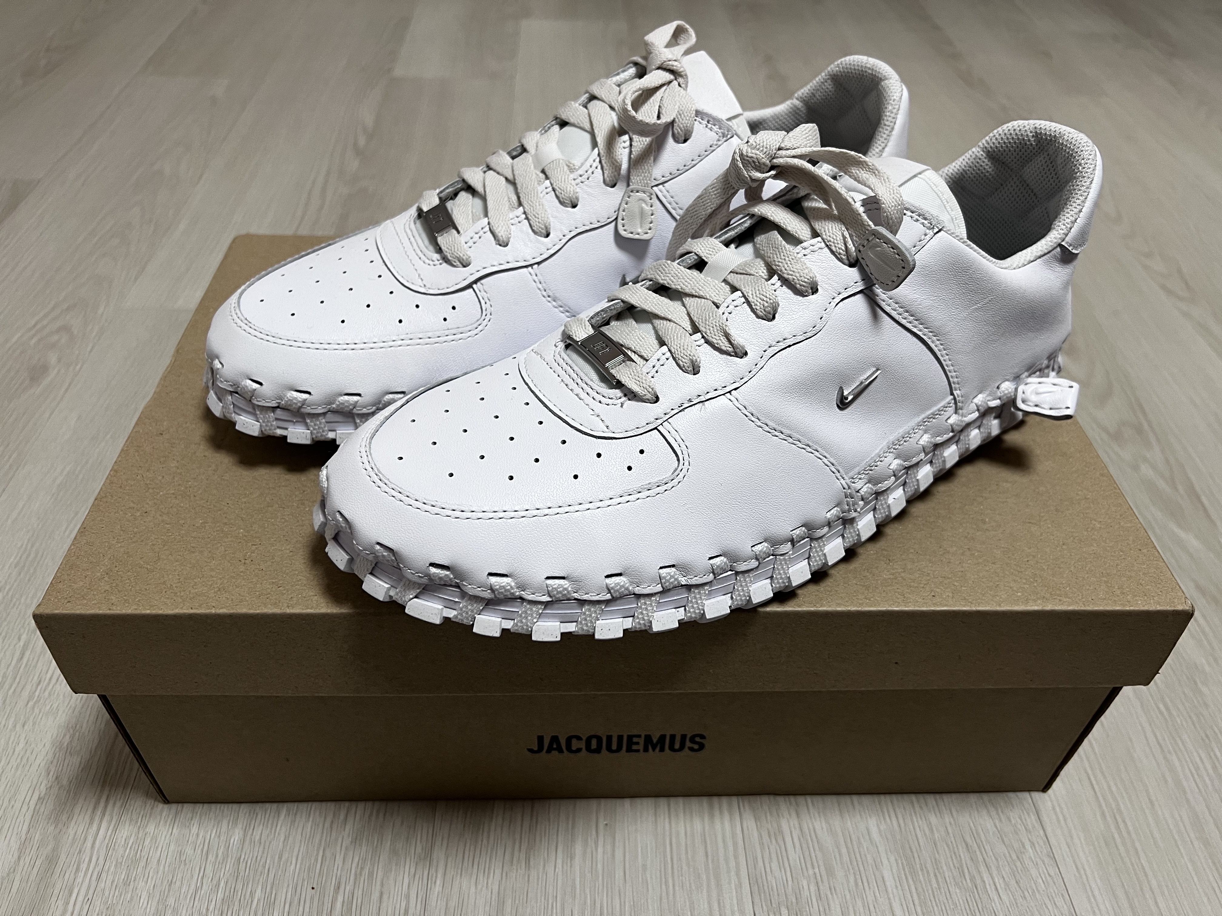 Nike x Jacquemus J Force 1 Low LX SP White 착용 스타일