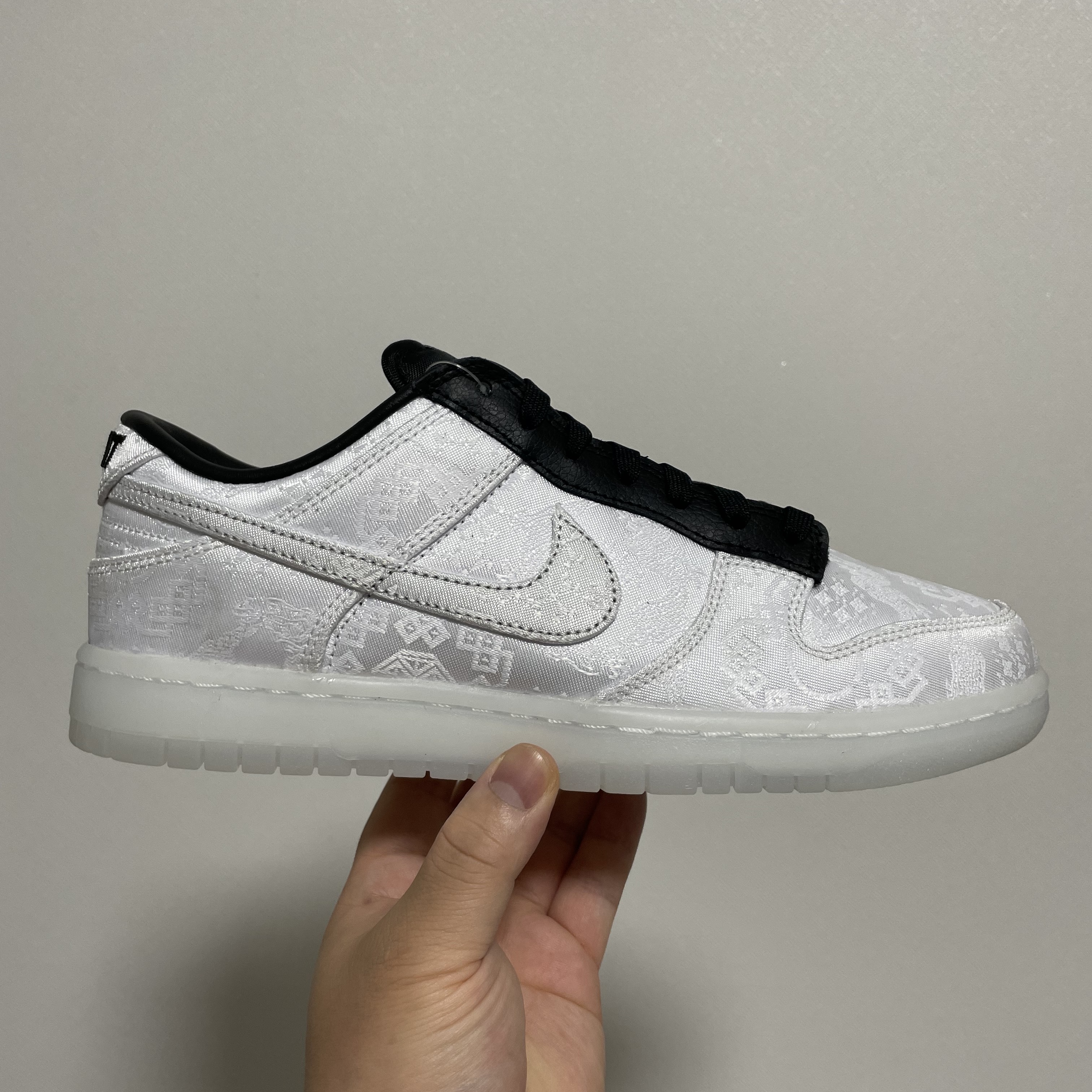 Nike x Clot x Fragment Dunk Low Black and White 착용 스타일