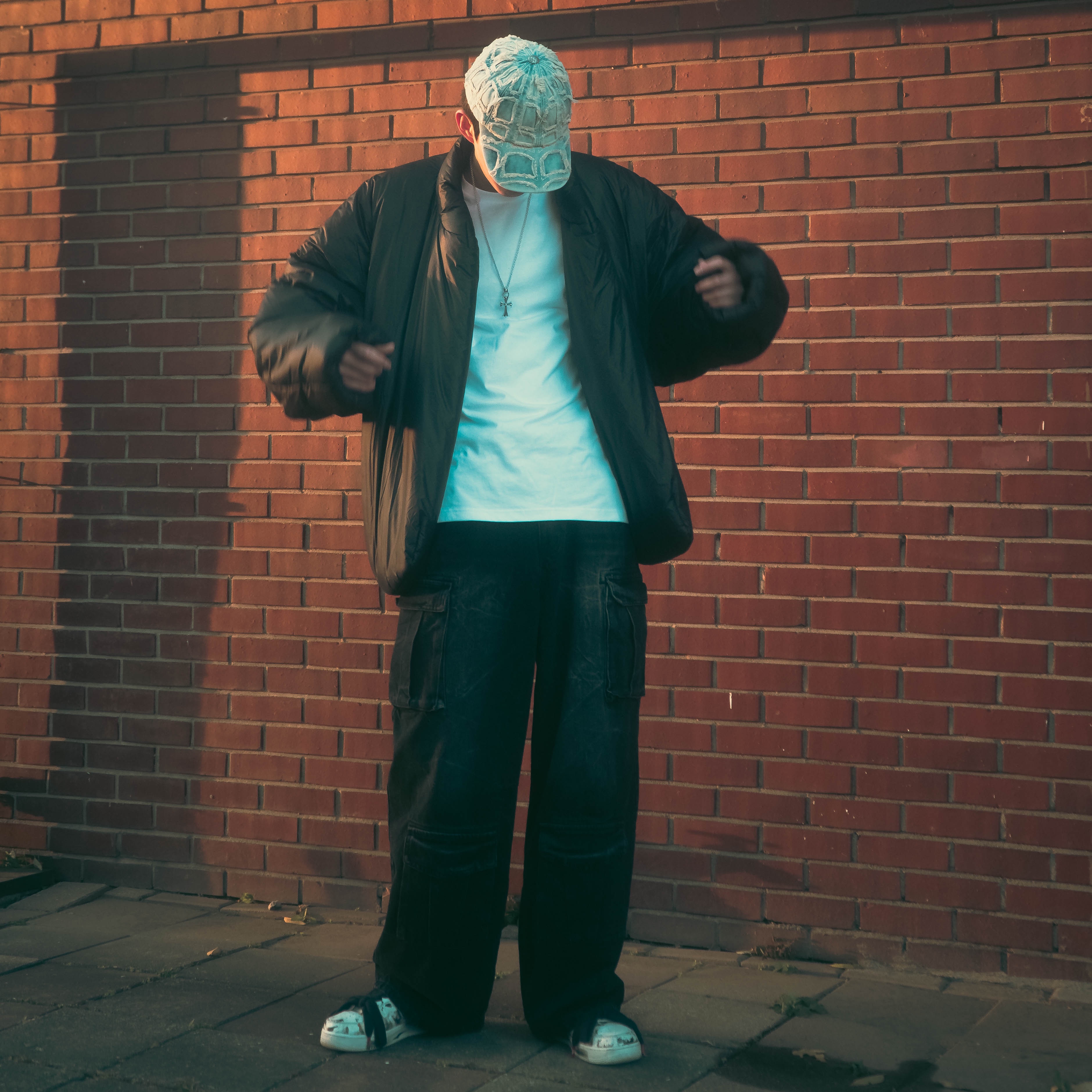 Yeezy Gap Engineered By Balenciaga Round Jacket 2 Black, Nike x Peaceminusone Air Force 1 Low Para-Noise 2.0 착용 스타일 - 3
