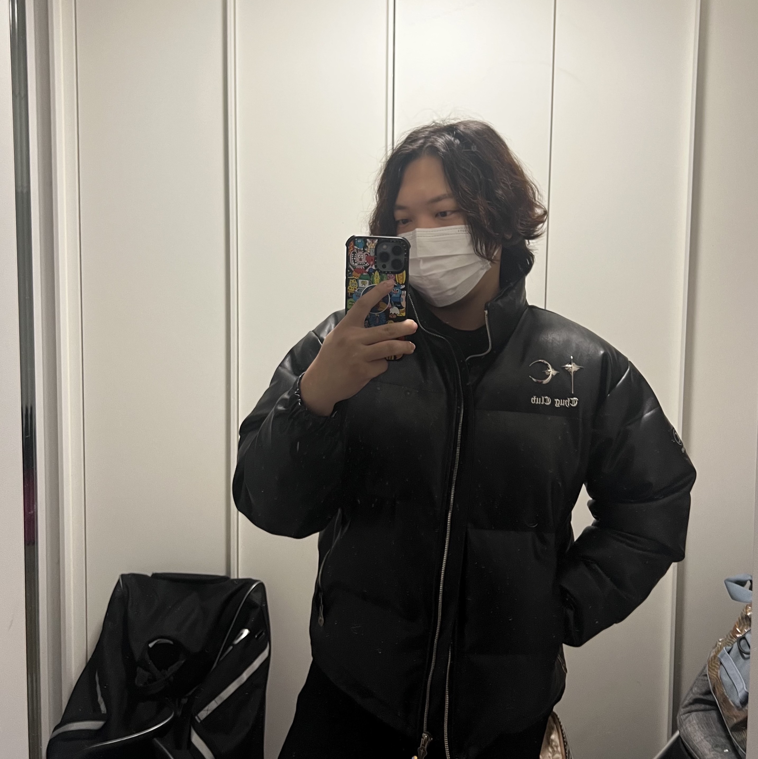 Thug Club Leather Puffer Jacket Black (Polyester) 착용 스타일