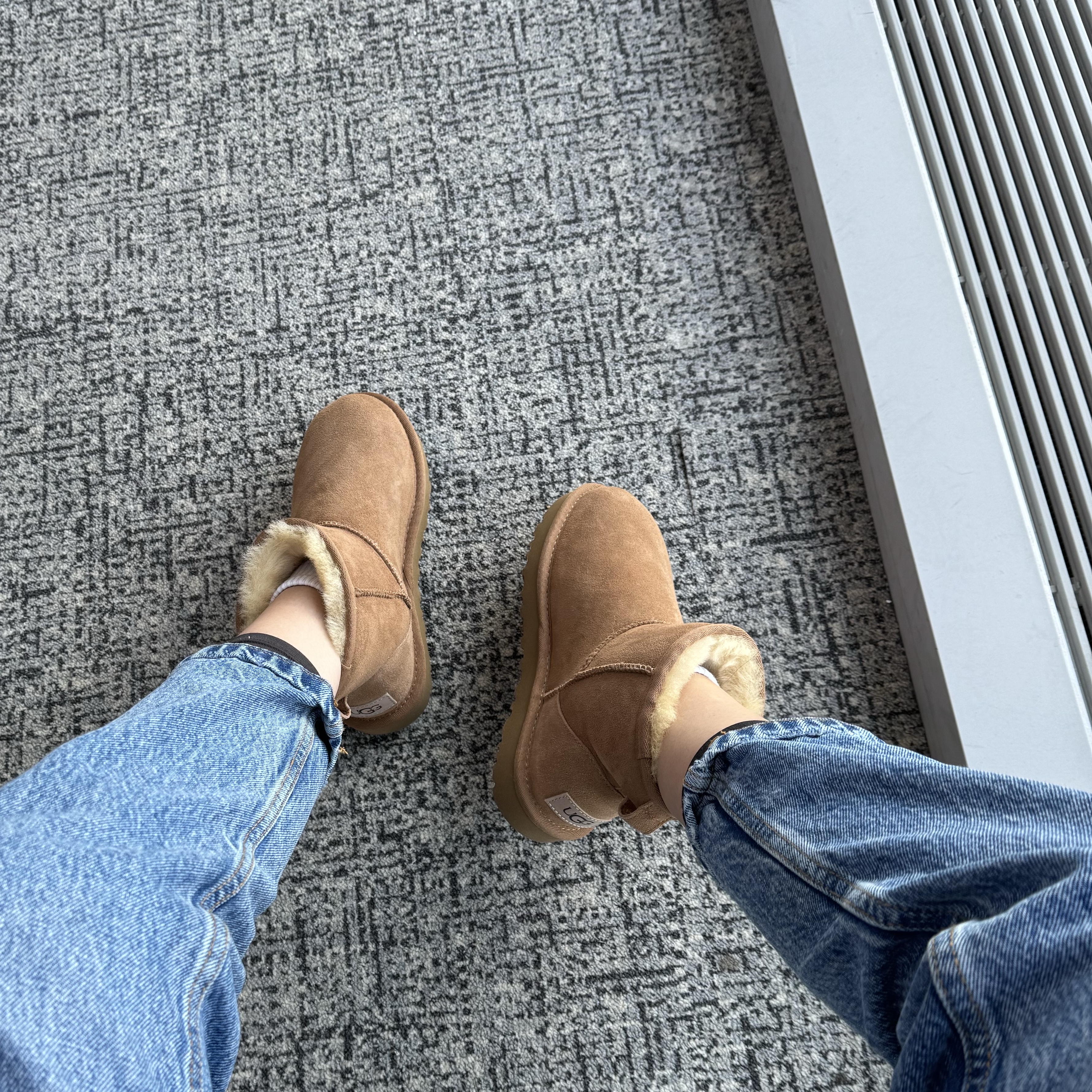 (W) UGG Classic Mini II Boots Chestnut 착용 스타일