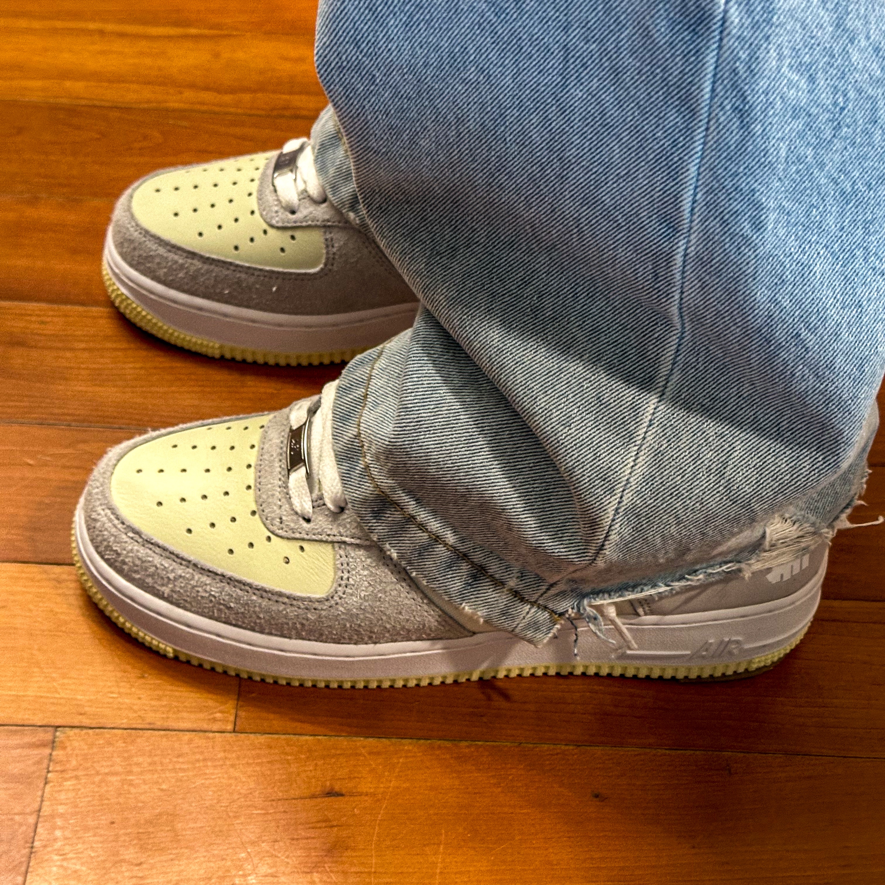 Nike x Undefeated Air Force 1 Low SP 5 On It 착용 스타일 - 1