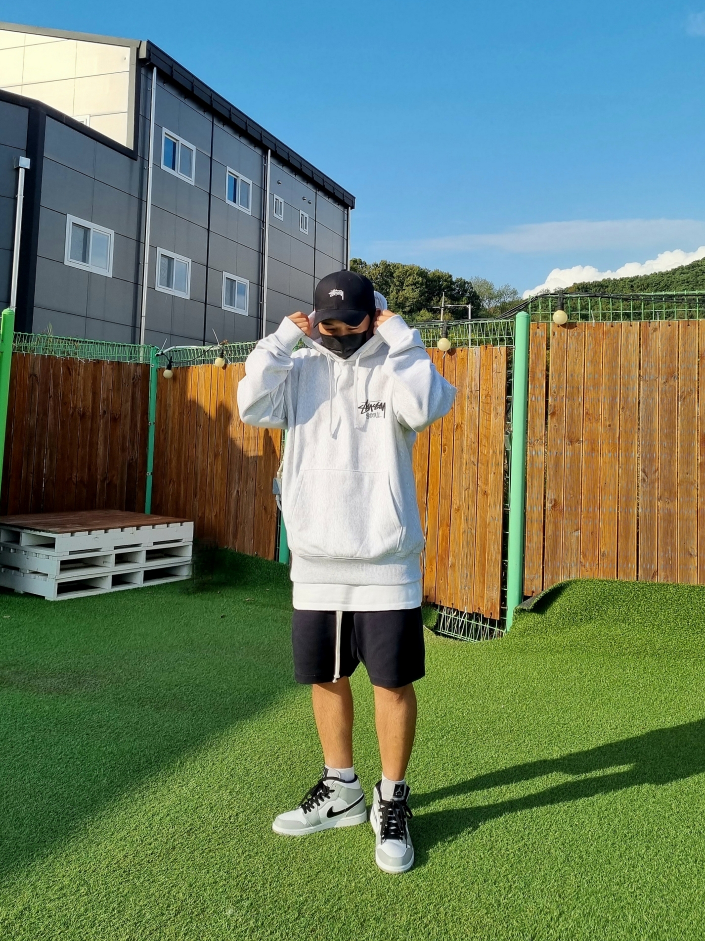 Stussy Stock Seoul Hood Ash Heather 2023 착용 스타일