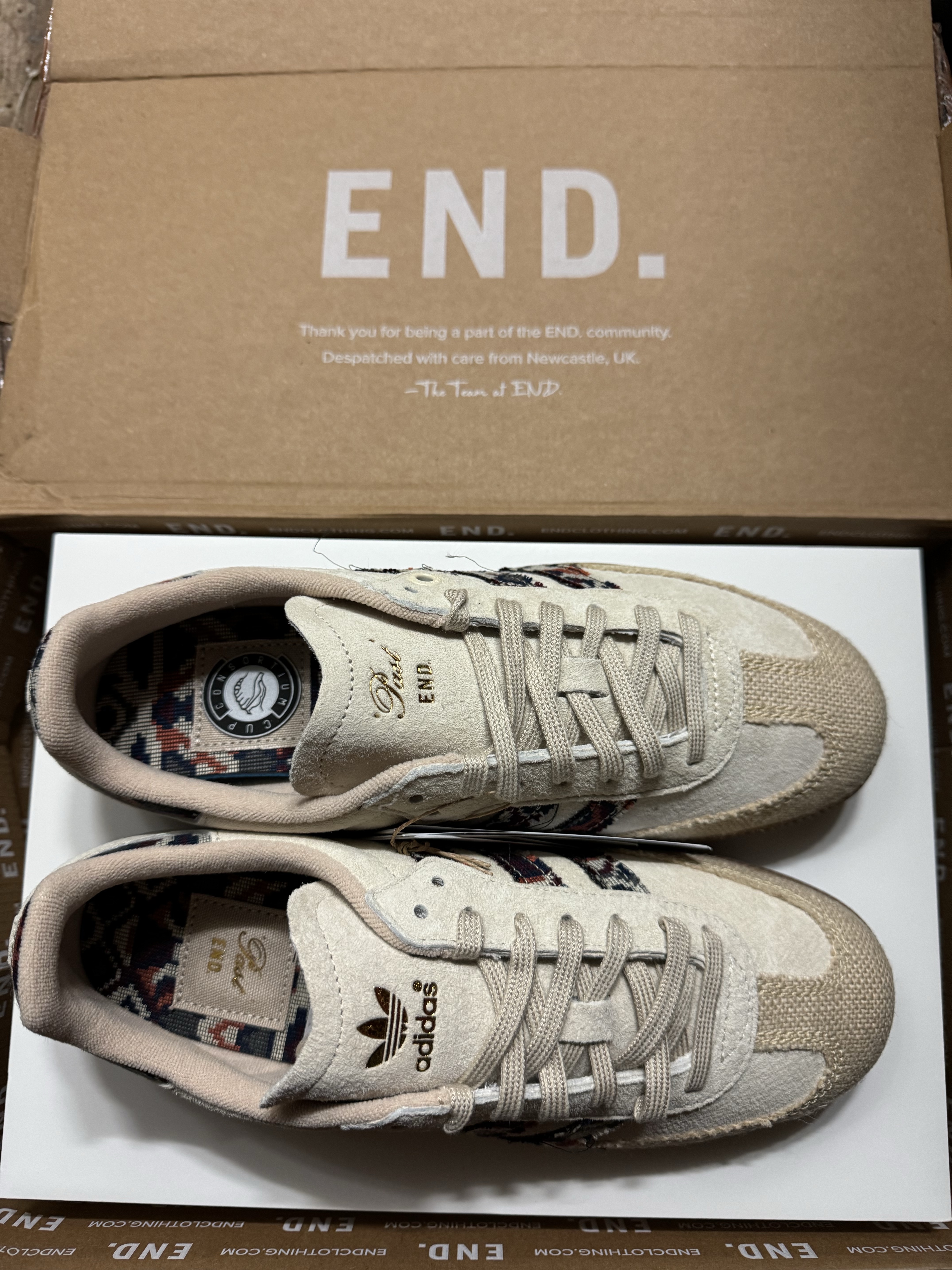 Adidas x END. Samba Consortium Cup Ecru Tint Supplier Color 착용 스타일 - 3