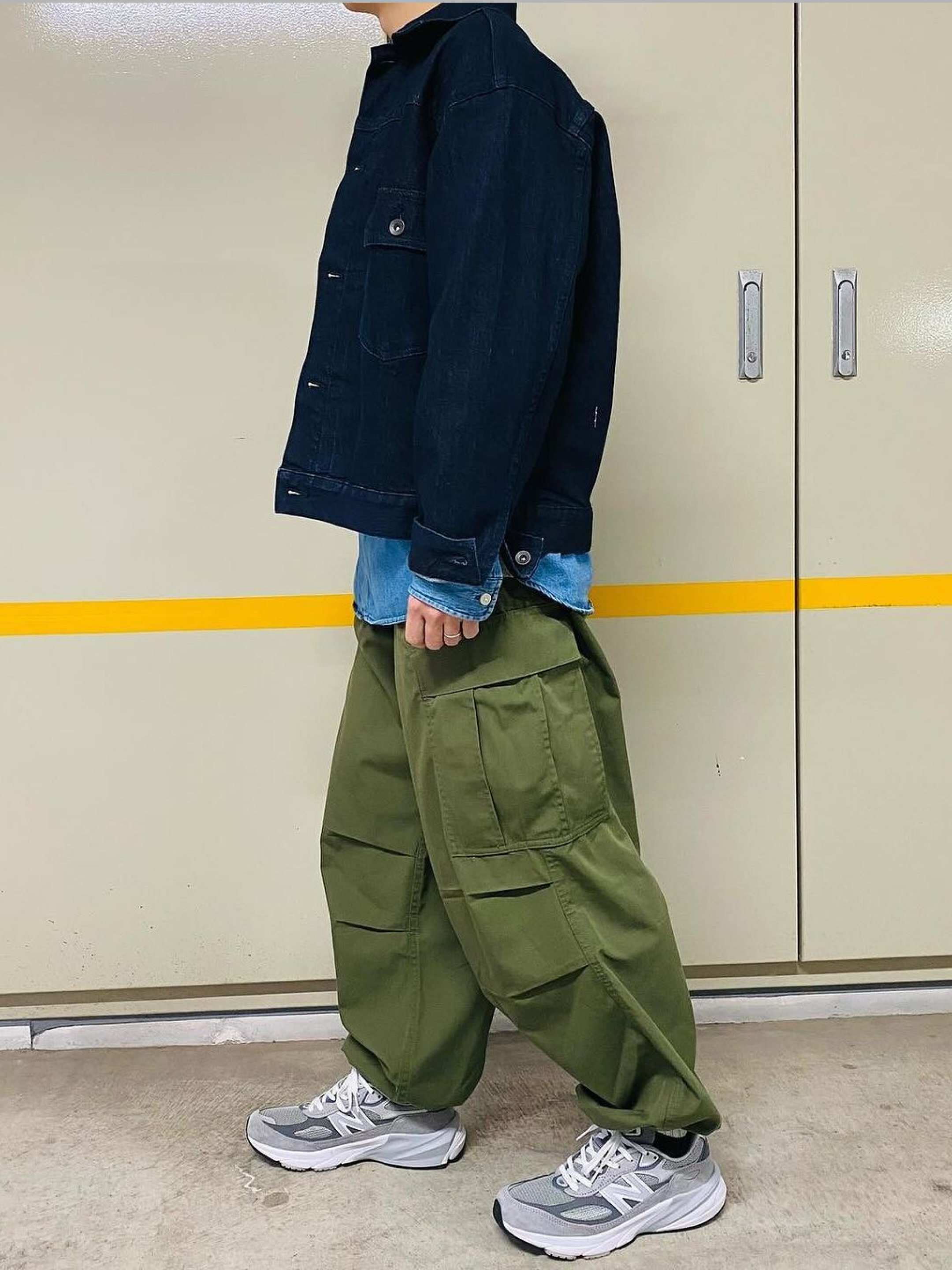 New Balance 990v6 Made in USA Grey - D Standard, New Balance x Carhartt WIP 990v1 Made in USA Sculpture Center 착용 스타일 - 5