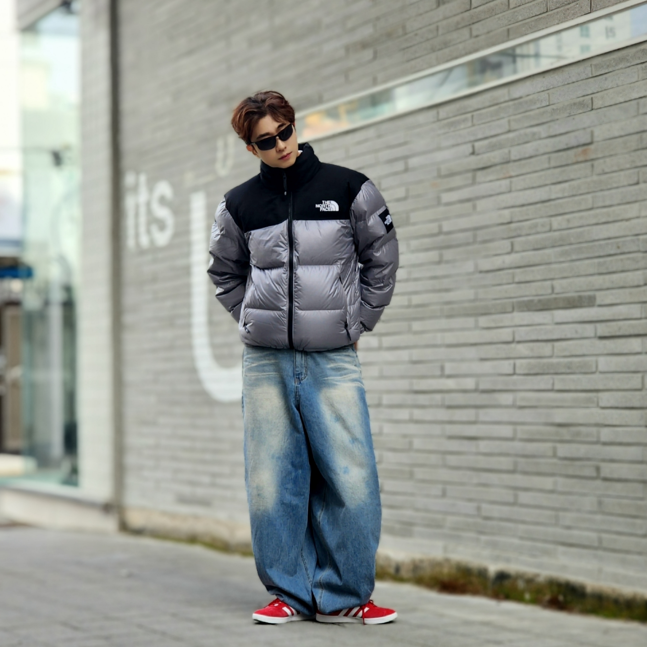 The North Face White Label Novelty Nuptse Down Jacket Heather Gray, Adidas Gazelle Power Red 착용 스타일 - 1