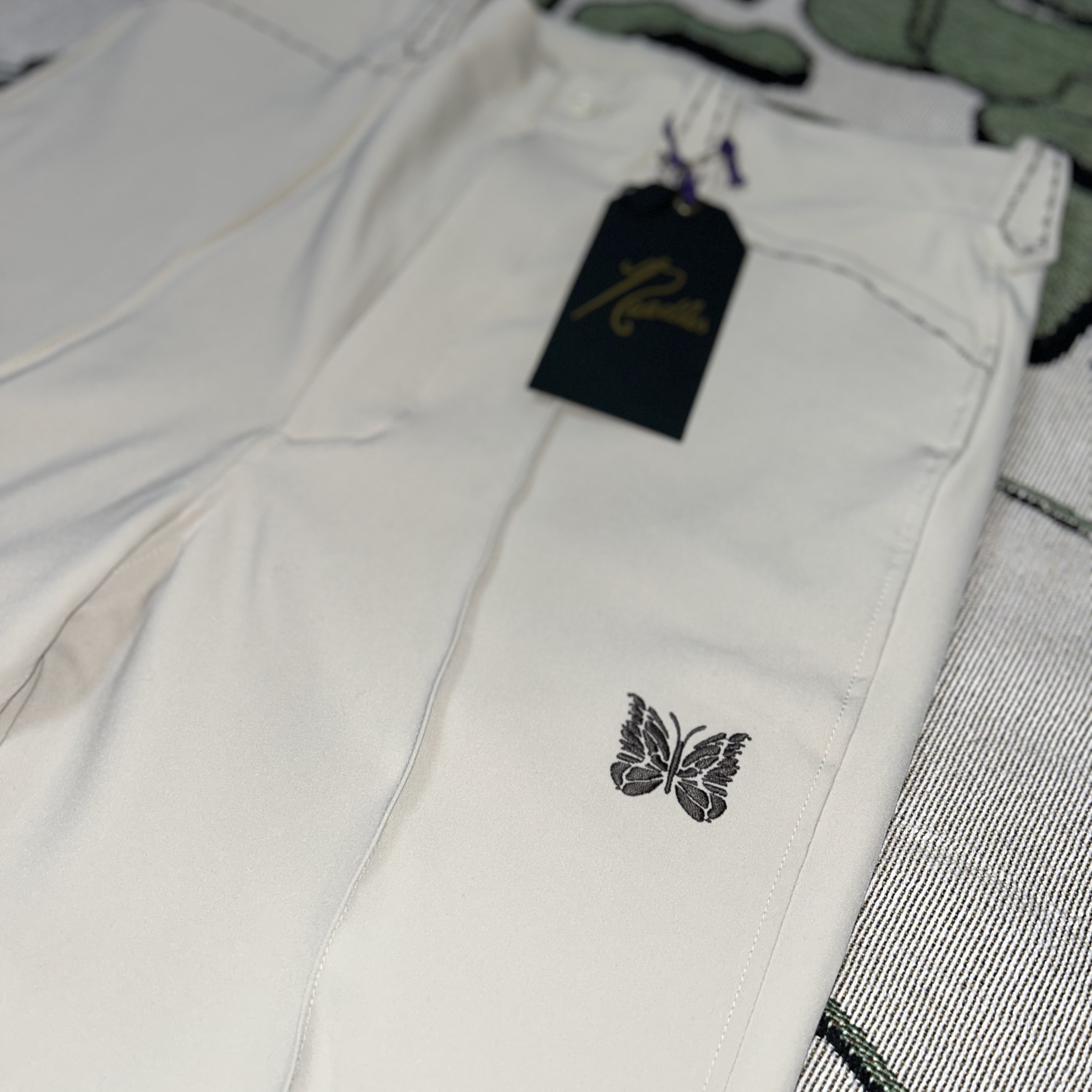 Needles PE/PU Double Cloth Western Leisure Pants Beige 착용 스타일 - 1