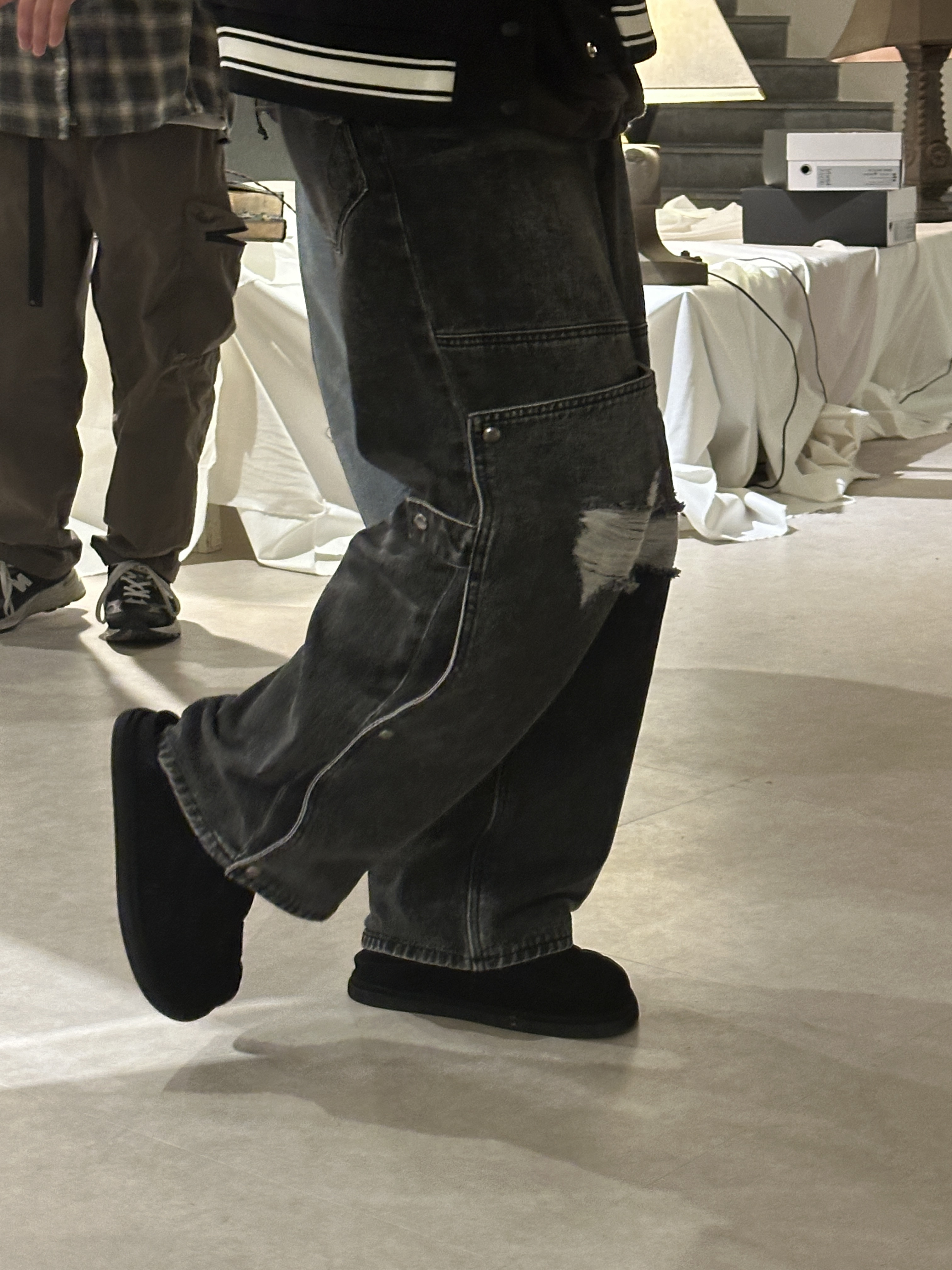 UGG Tasman Black 착용 스타일 - 3