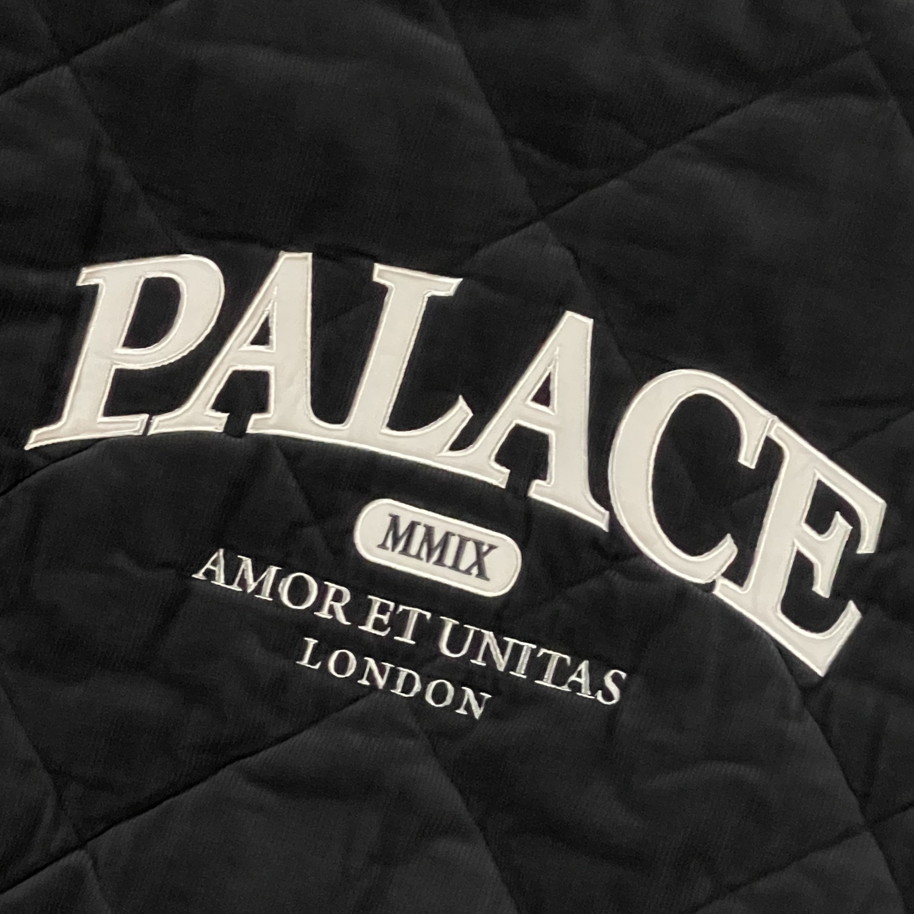 Palace Quilted Jacket Black - 23FW 착용 스타일 - 4