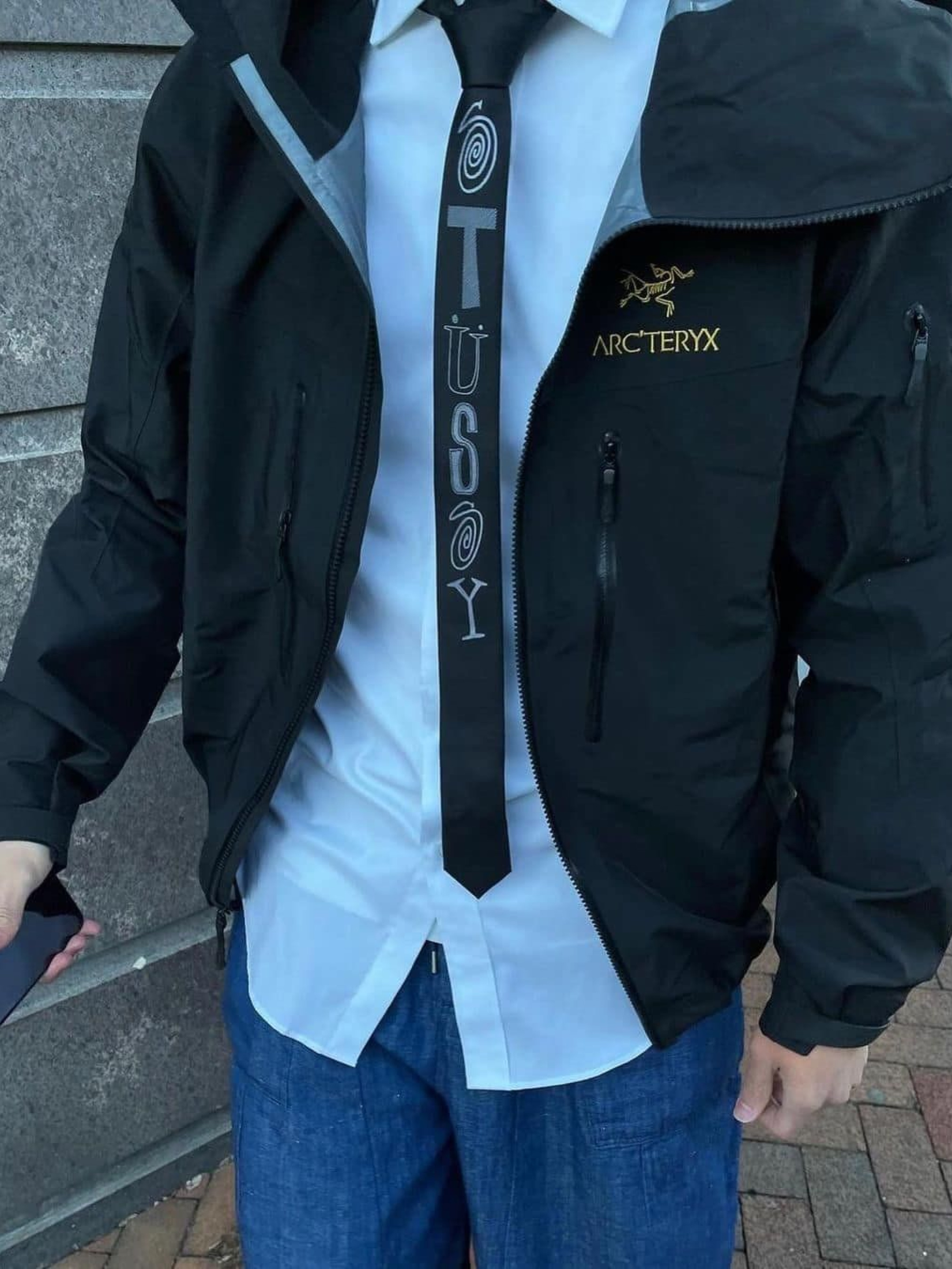 Stussy Ransom Jacquard Tie Black 착용 스타일 - 3