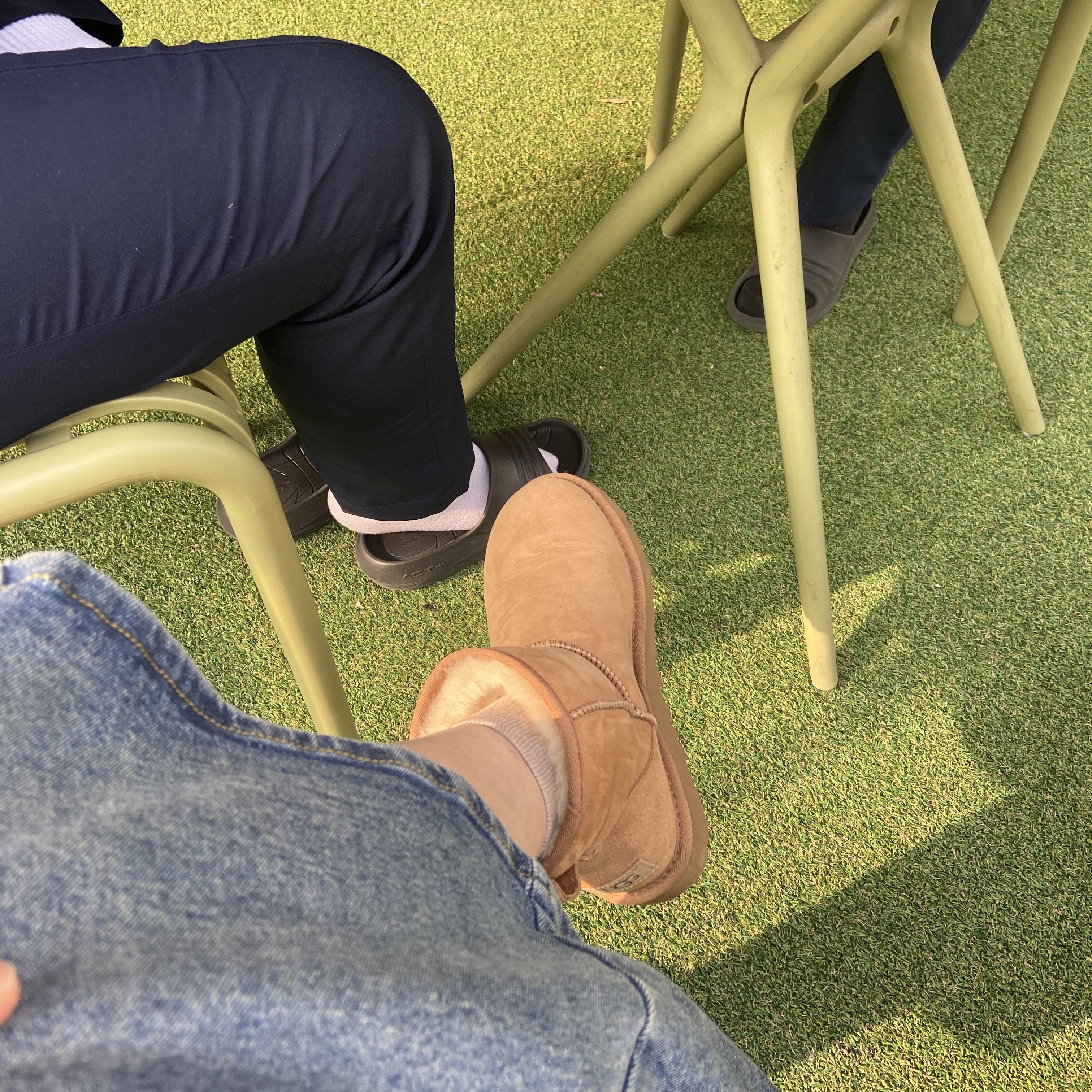 (W) UGG Classic Mini II Boots Chestnut 착용 스타일