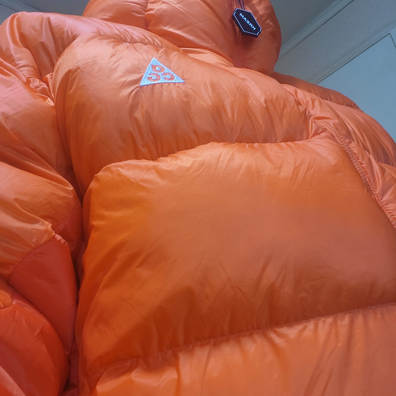 Nike ACG Therma-Fit ADV Lunar Lake Puffer Jacket Safety Orange - Asia 착용 스타일