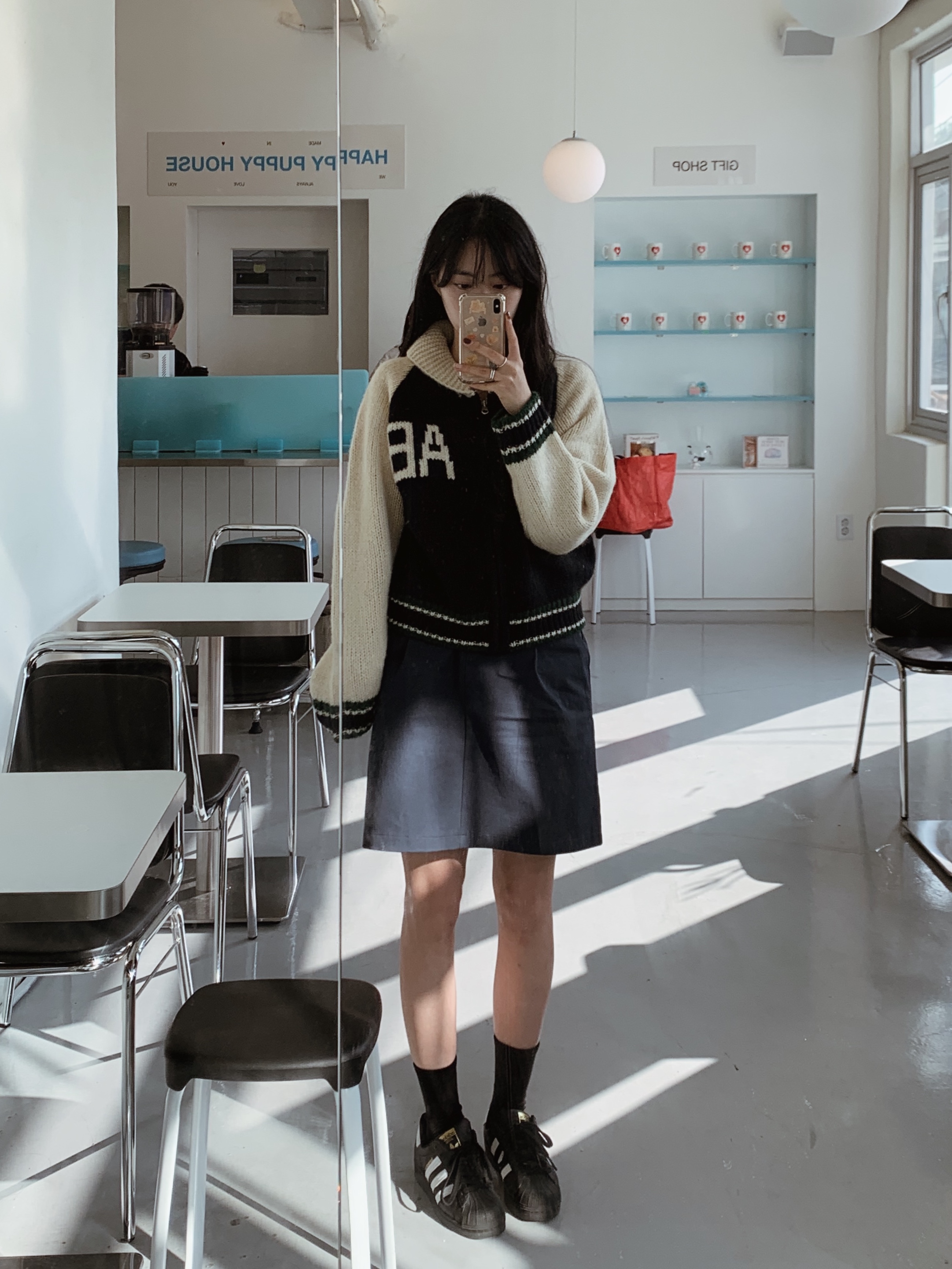 (J) Adidas Superstar Black White 착용 스타일