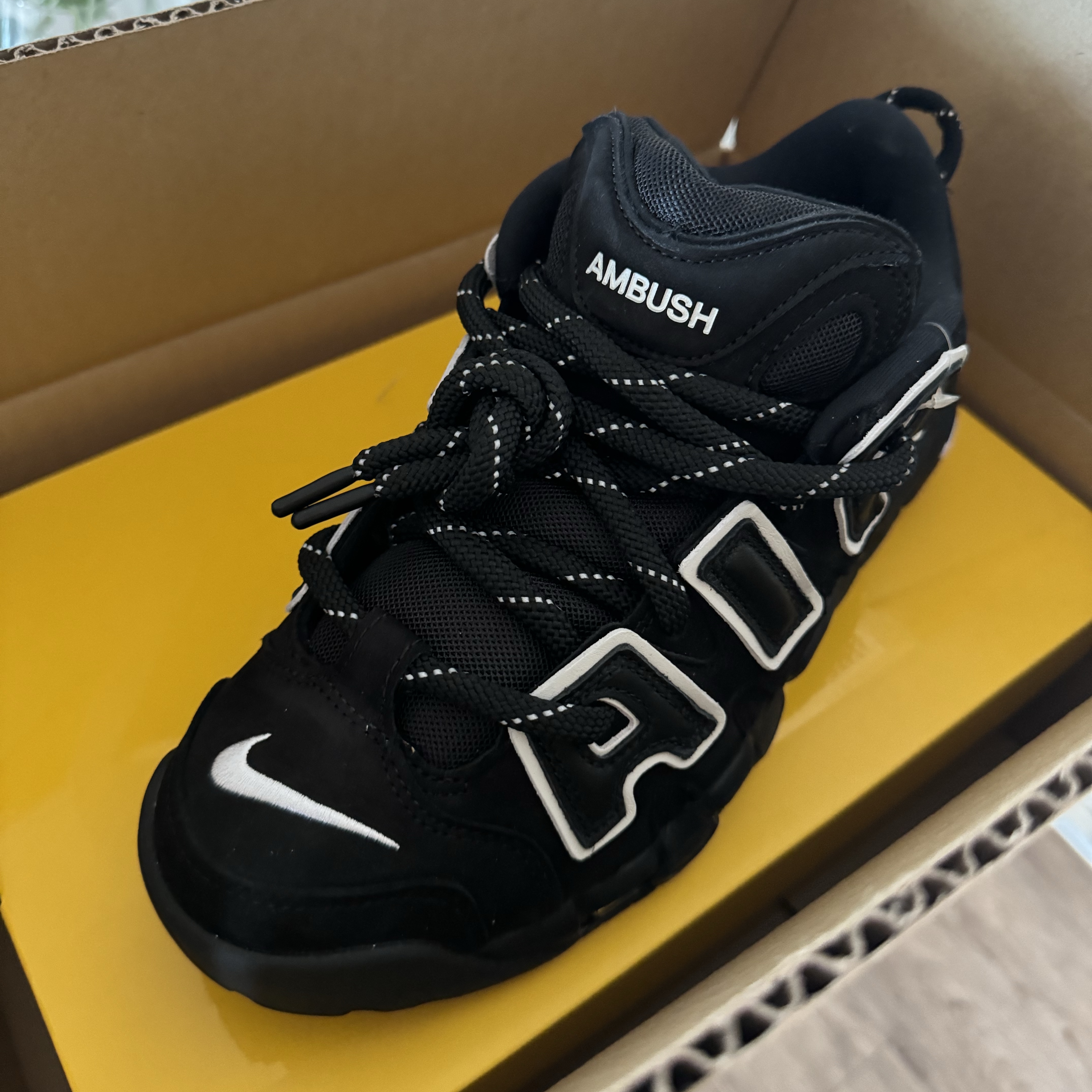 Nike x Ambush Air More Uptempo Low Black and White 착용 스타일