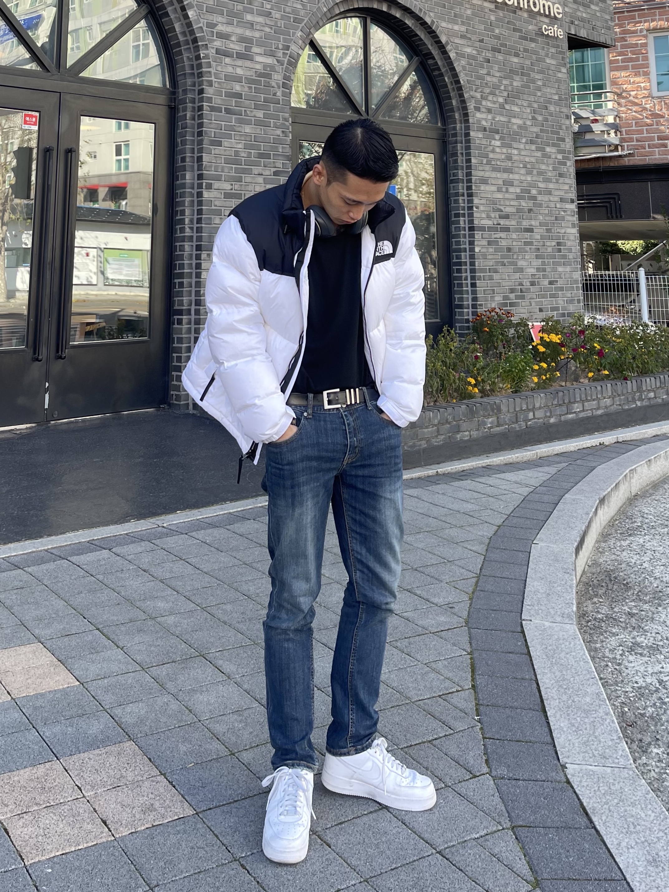 The North Face 1996 Eco Nuptse Jacket White, Nike Air Force 1 '07 Low White 착용 스타일 - 2
