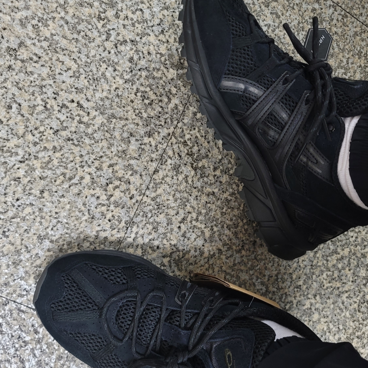 Asics Gel-Sonoma 15-50 Black 착용 스타일 - 2
