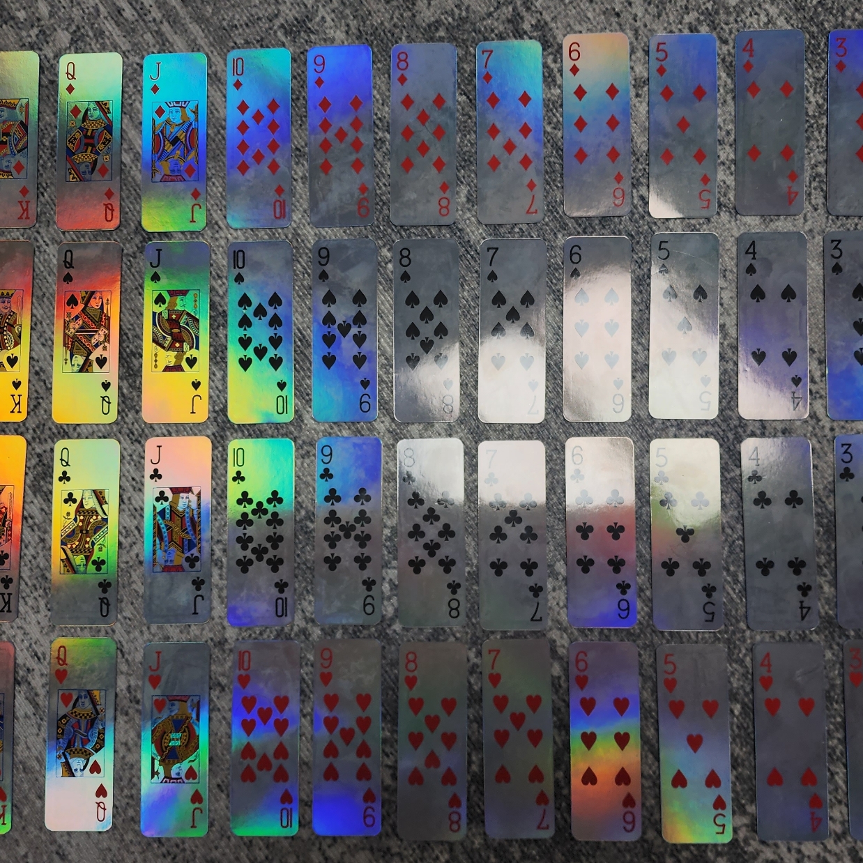 Supreme x Bicycle Holographic Slice Cards Holographic - 23FW 착용 스타일 - 3