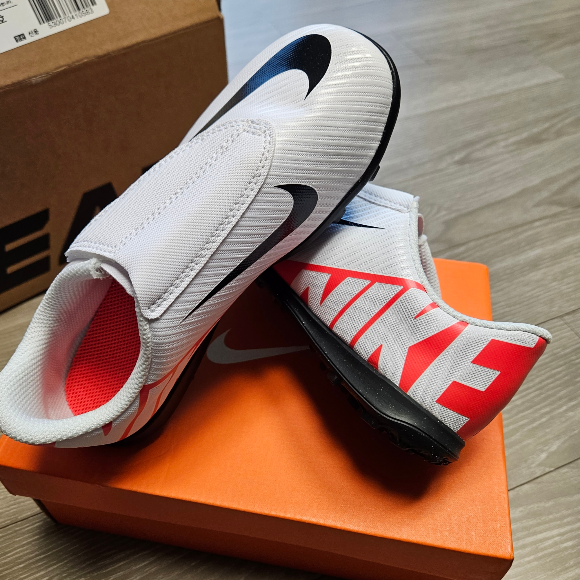 (PS) Nike Mercurial Vapor 15 Club TF Bright Crimson 착용 스타일