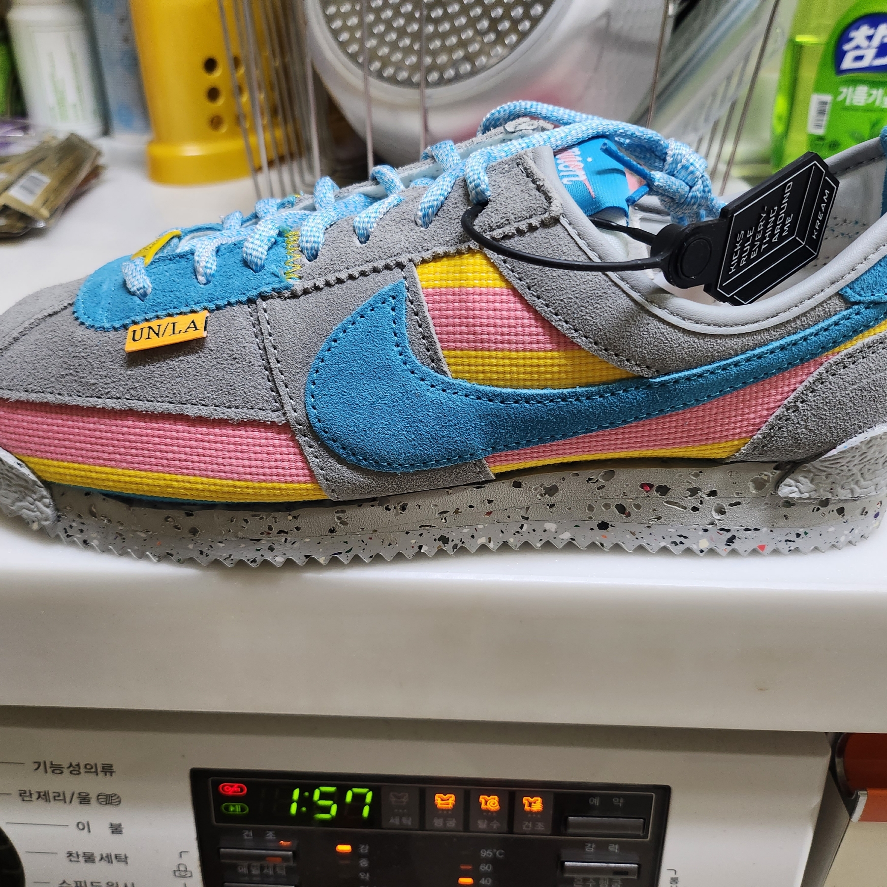 Nike x Union Cortez SP Light Smoke 착용 스타일