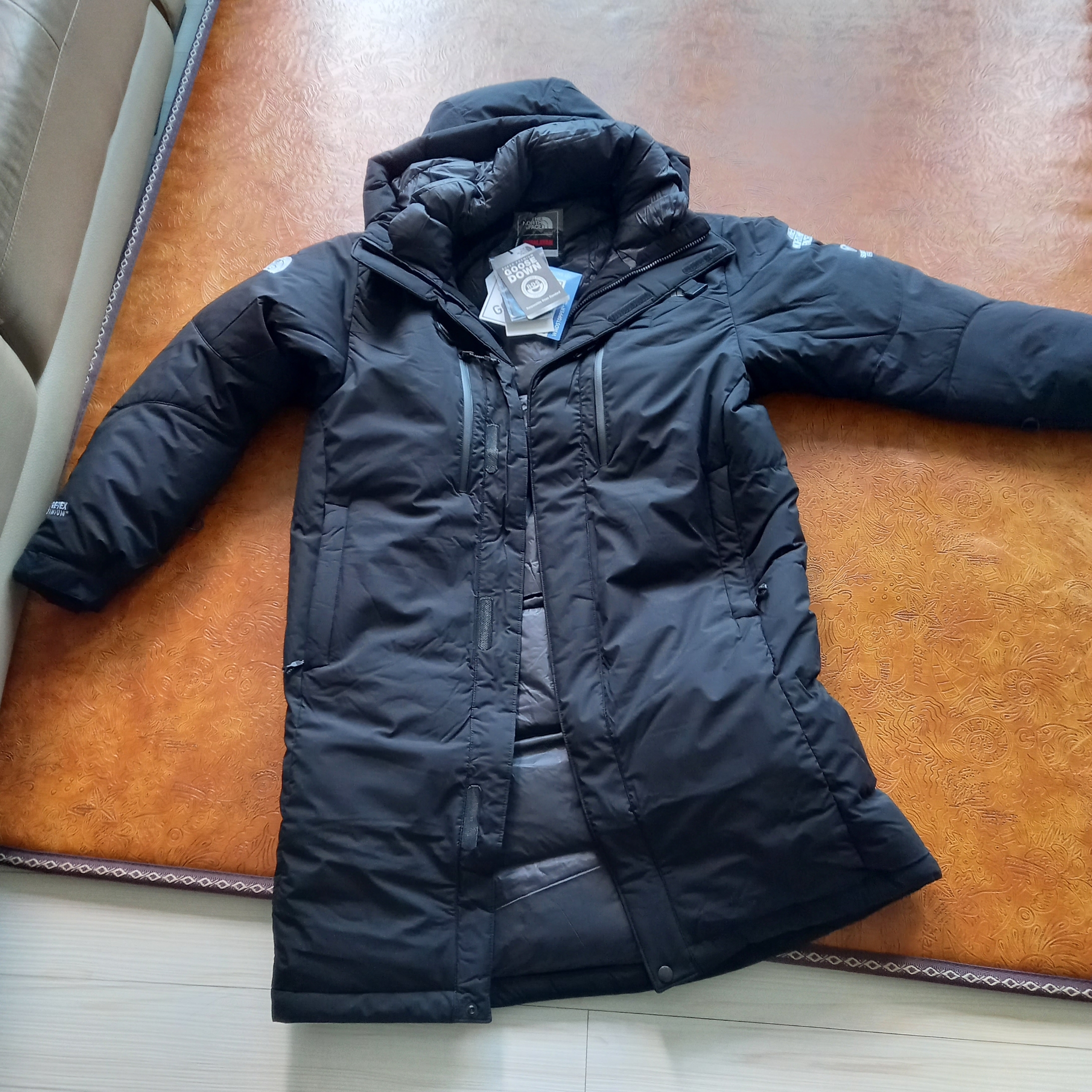 The North Face Himalayan Coat Black 착용 스타일 - 1