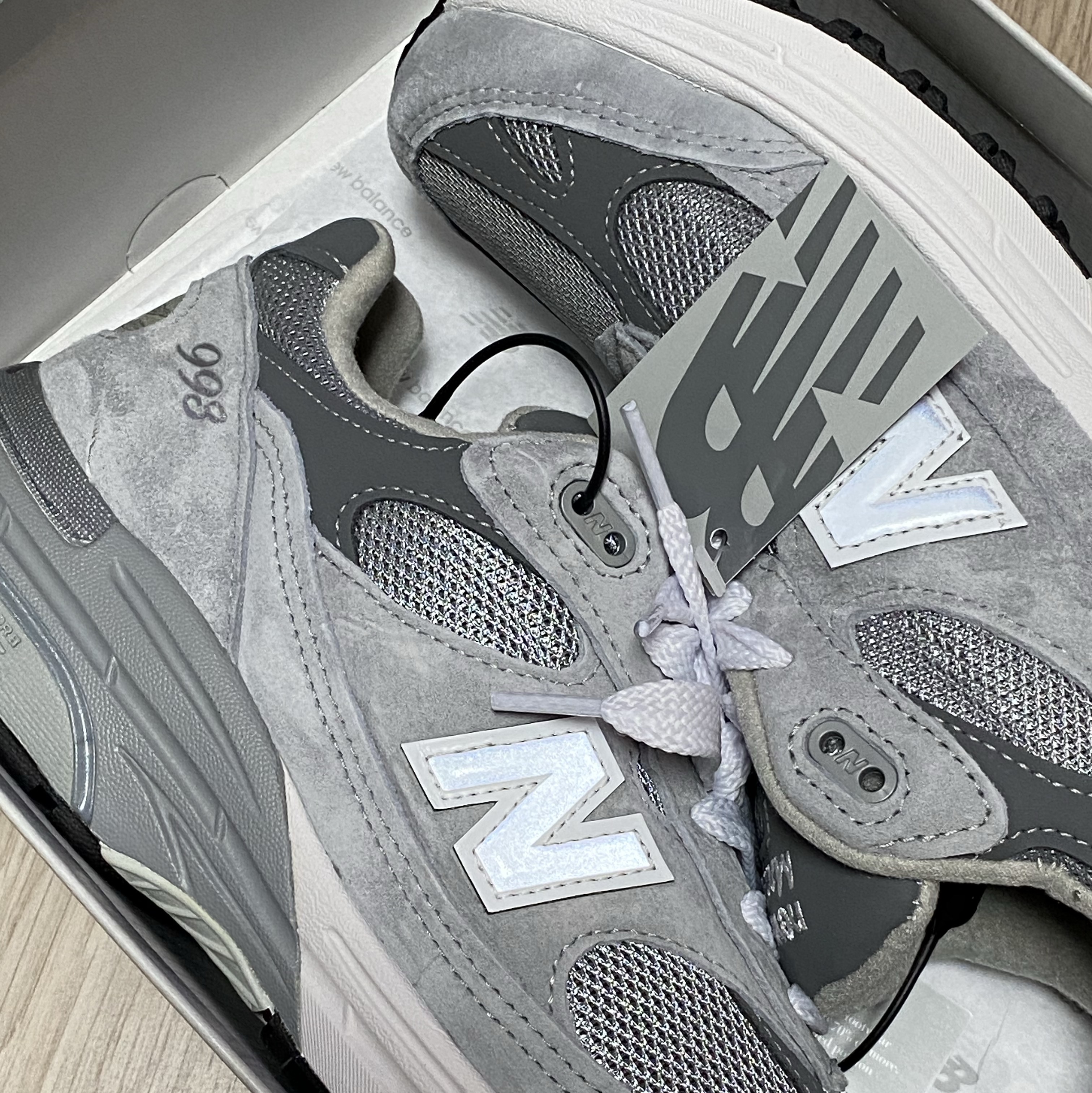 New Balance 993 Made in USA Grey - D Standard 착용 스타일