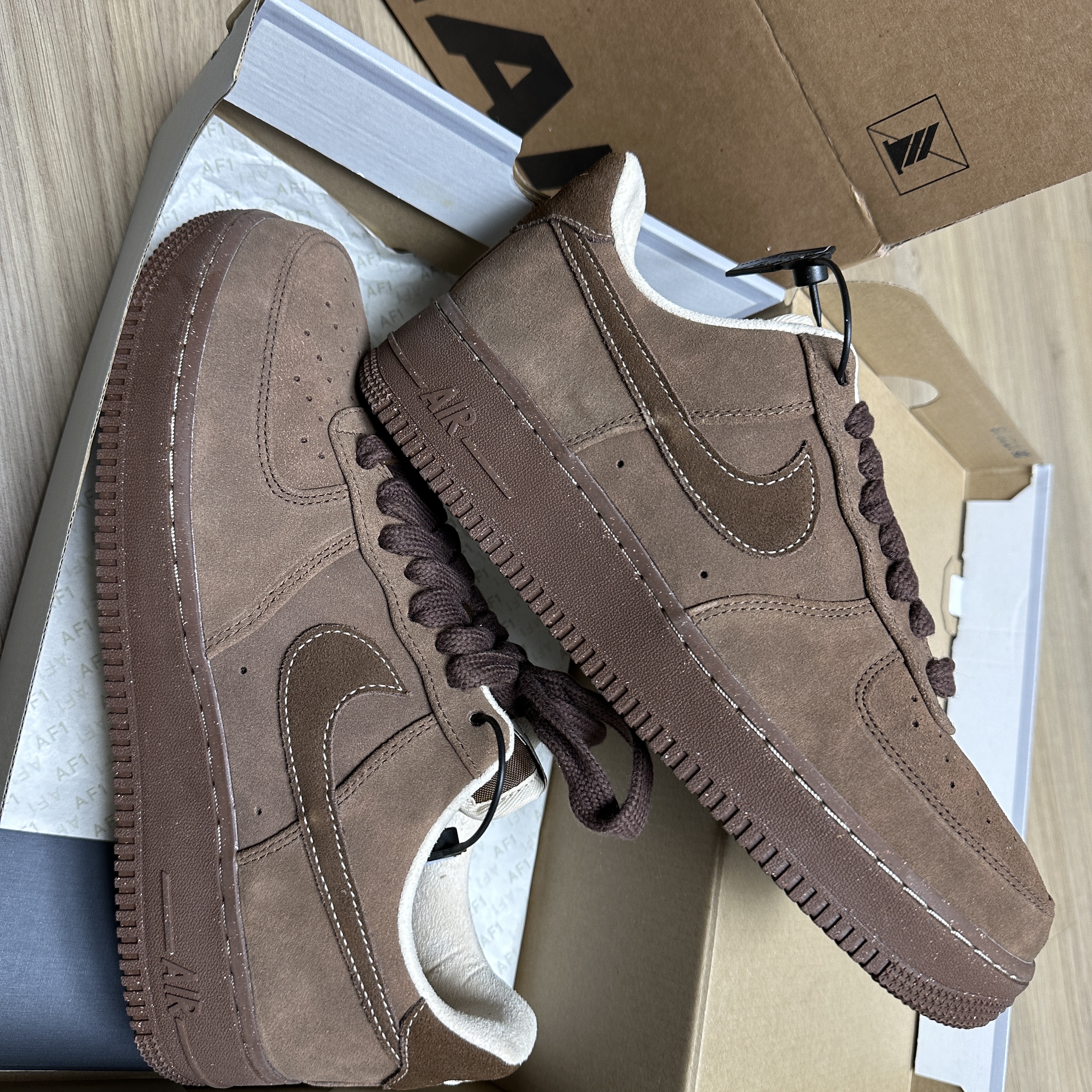 (W) Nike Air Force 1 '07 Cacao Wow 착용 스타일 - 2