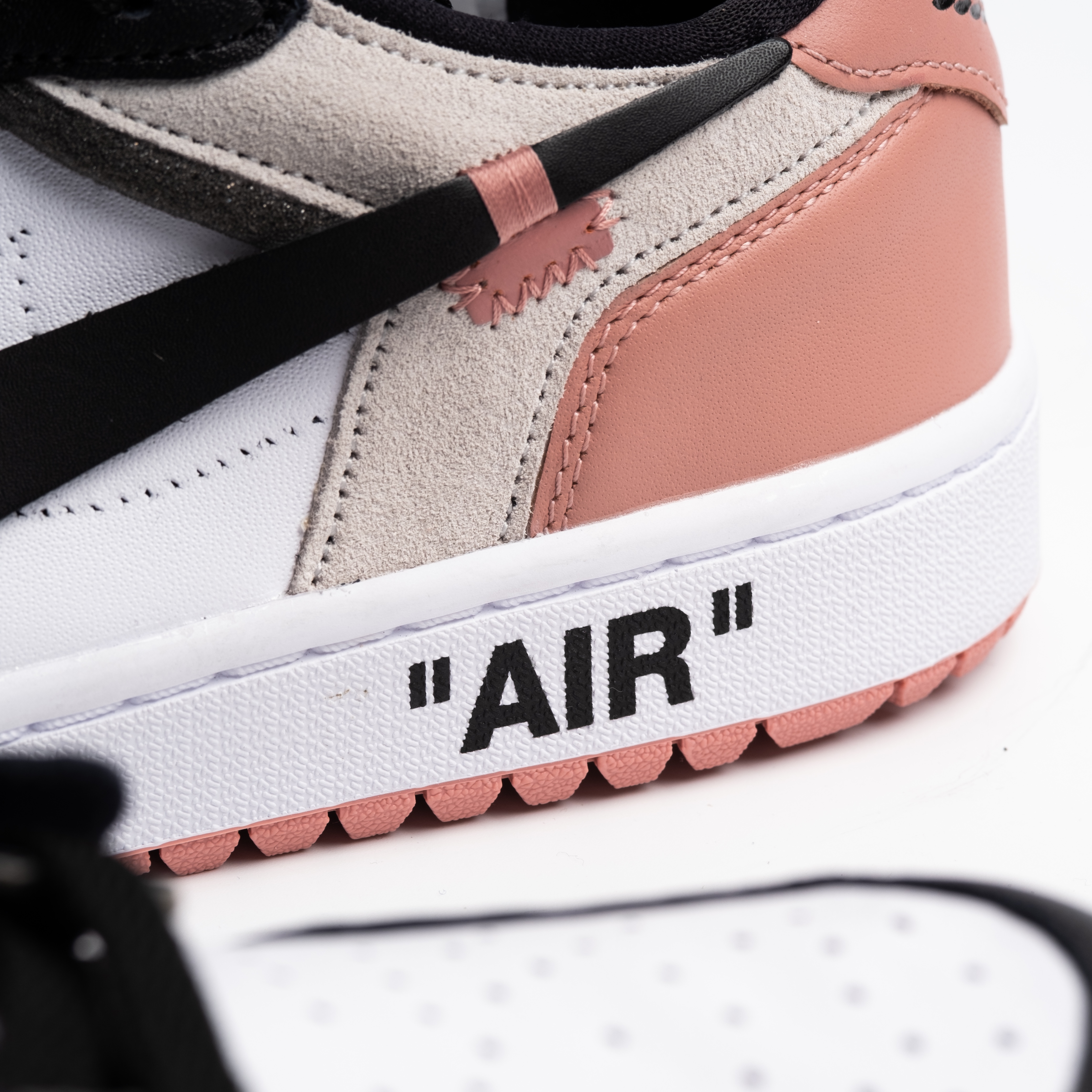 Jordan 1 Low Golf Rust Pink 착용 스타일 - 9