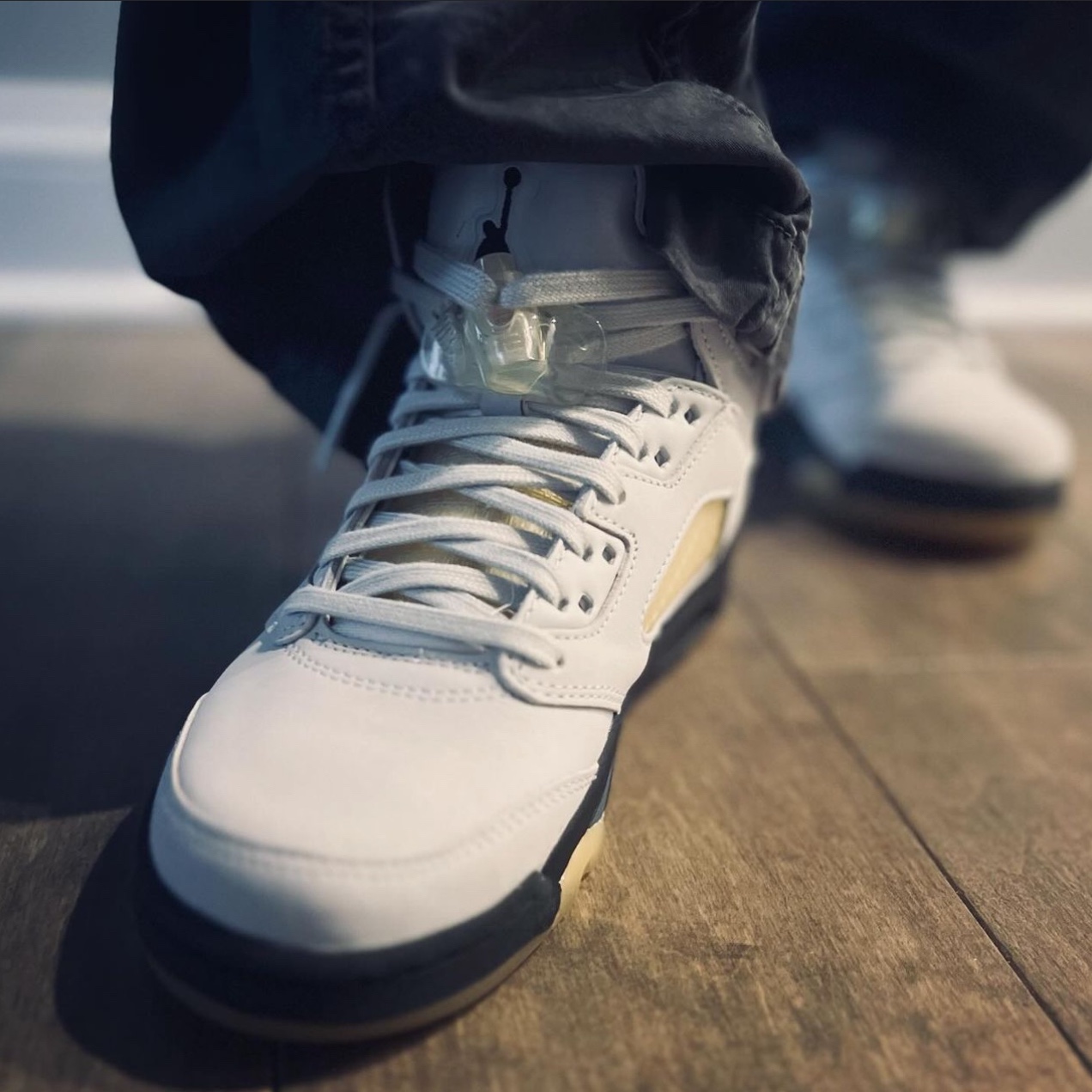 (W) Jordan 5 x A Ma Maniere Retro Dawn 착용 스타일 - 1