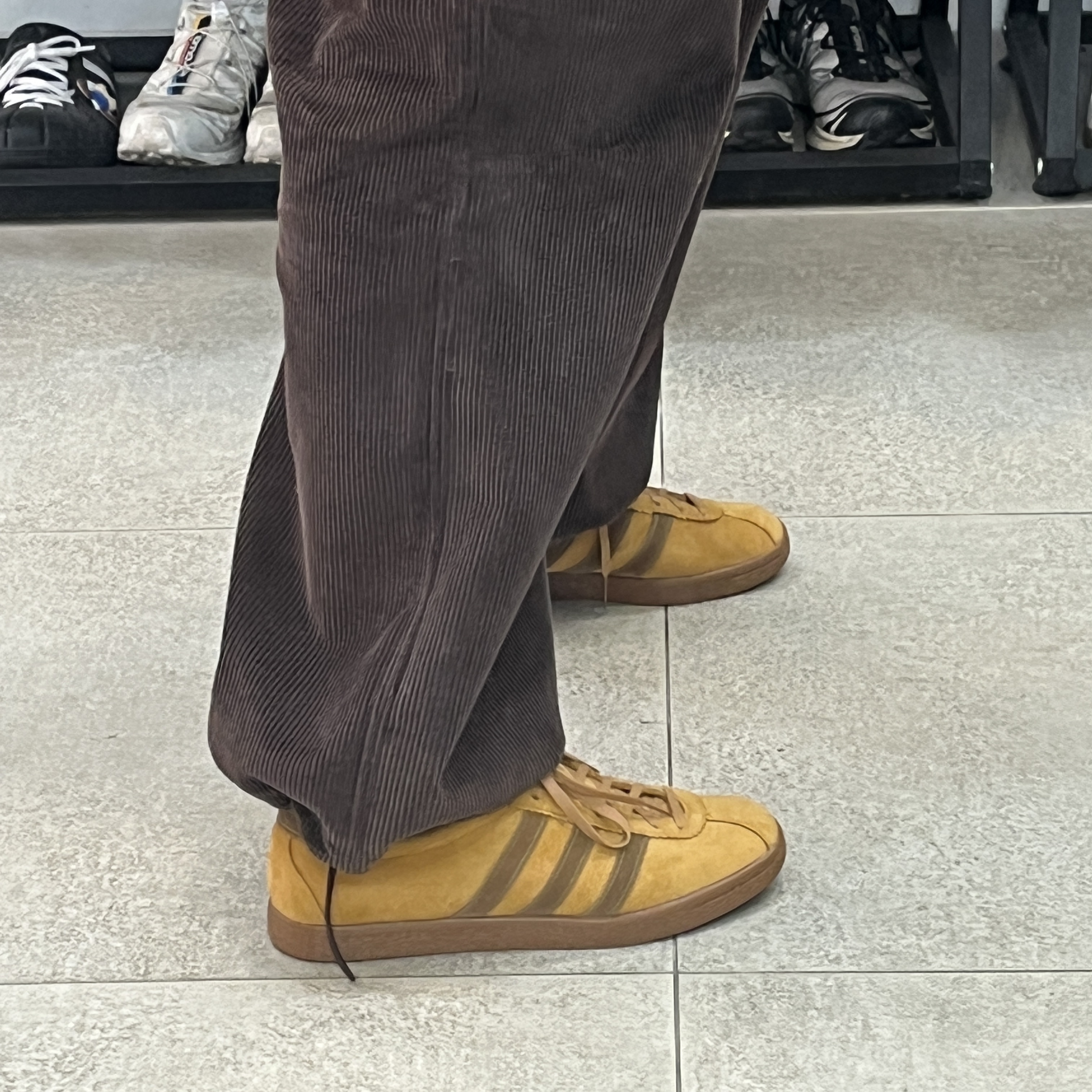 Adidas Tobacco Gruen Mesa Brown Desert 착용 스타일 - 2
