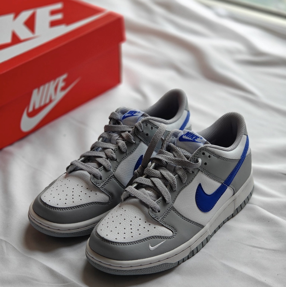 (GS) Nike Dunk Low Wolf Grey Game Royal 착용 스타일