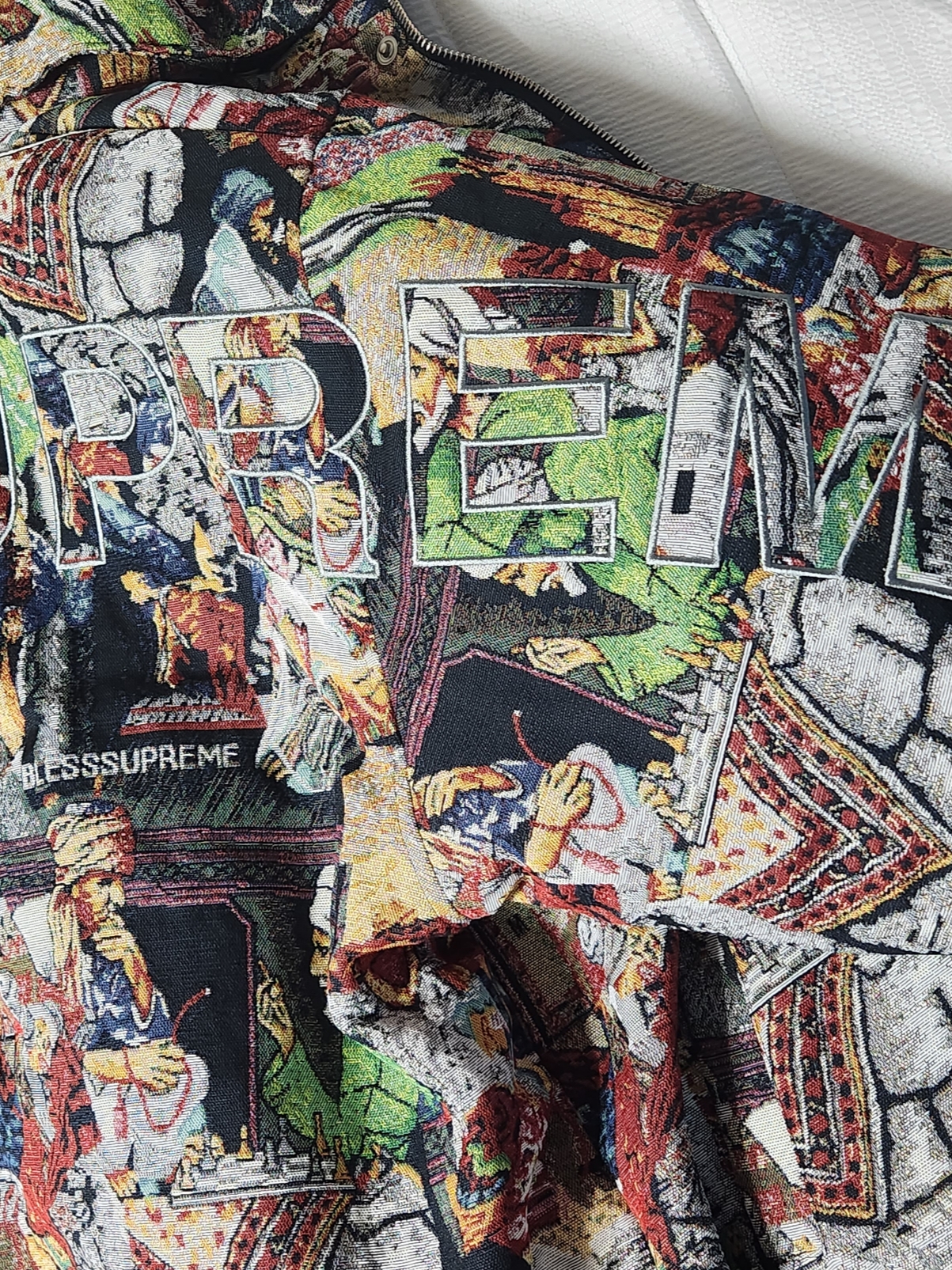 Supreme x Bless Tapestry Down Puffer Jacket Multicolor - 23FW 착용 스타일 - 4